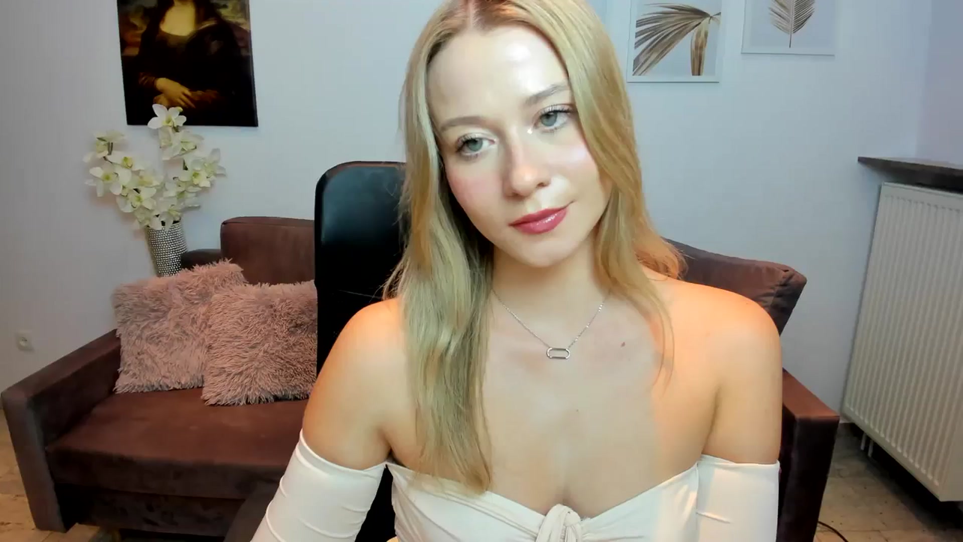 Gallery image thumbnail from PinkCorall's myfreecams stream on, 11/28/2023, 15:32 image 3 of 20