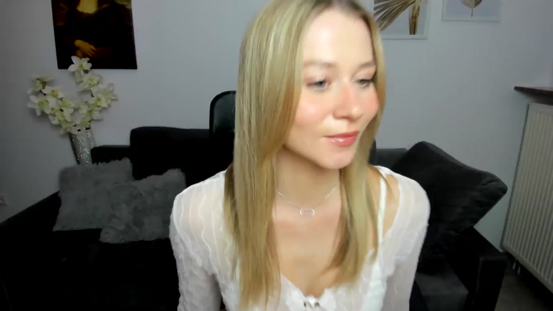Gallery image thumbnail from PinkCorall's myfreecams stream on, 11/30/2023, 16:33 image 2 of 20
