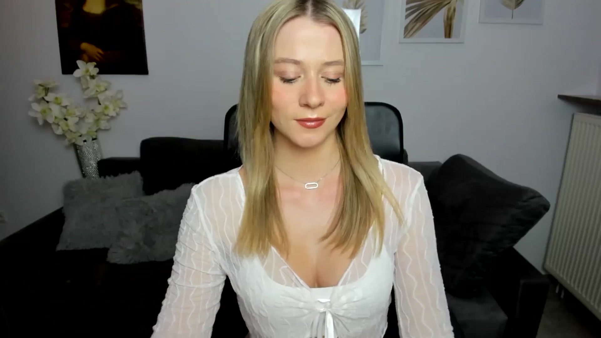 Gallery image thumbnail from PinkCorall's myfreecams stream on, 11/30/2023, 16:33 image 20 of 20