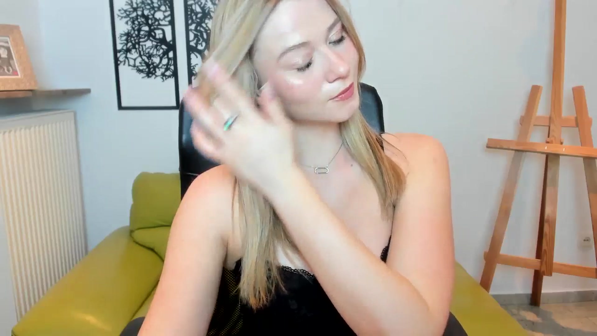 Gallery image thumbnail from PinkCorall's myfreecams stream on, 12/01/2023, 18:08 image 15 of 20