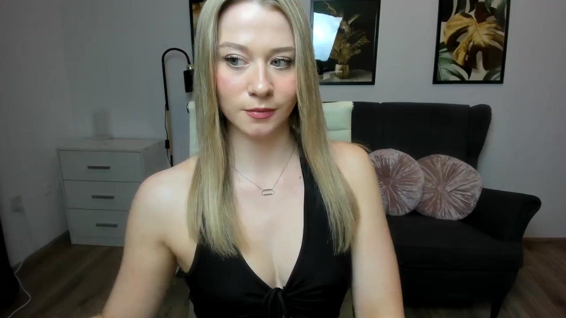 Gallery image thumbnail from PinkCorall's myfreecams stream on, 12/04/2023, 15:45 image 8 of 20