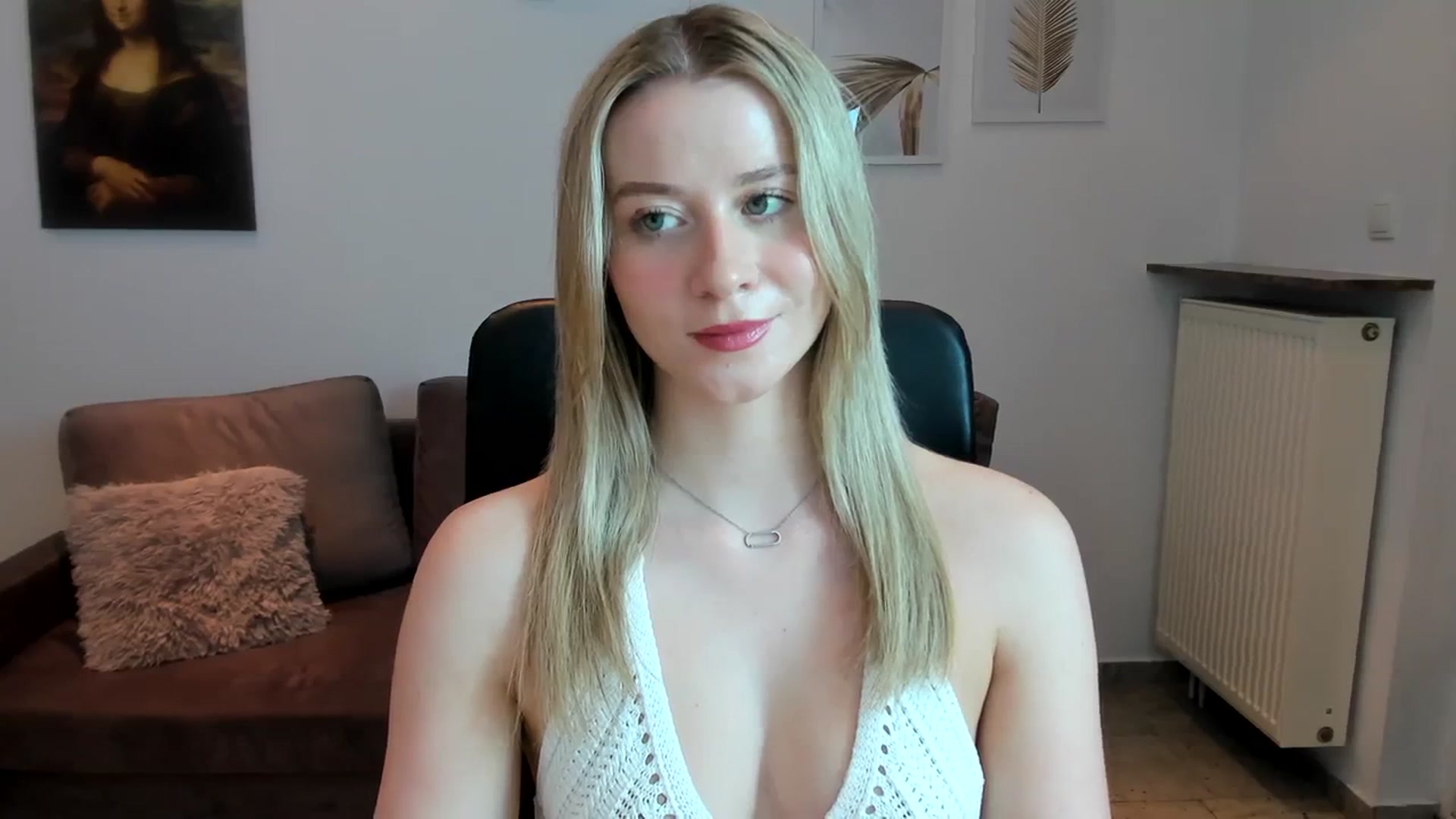 Gallery image thumbnail from PinkCorall's myfreecams stream on, 12/11/2023, 19:21 image 14 of 20