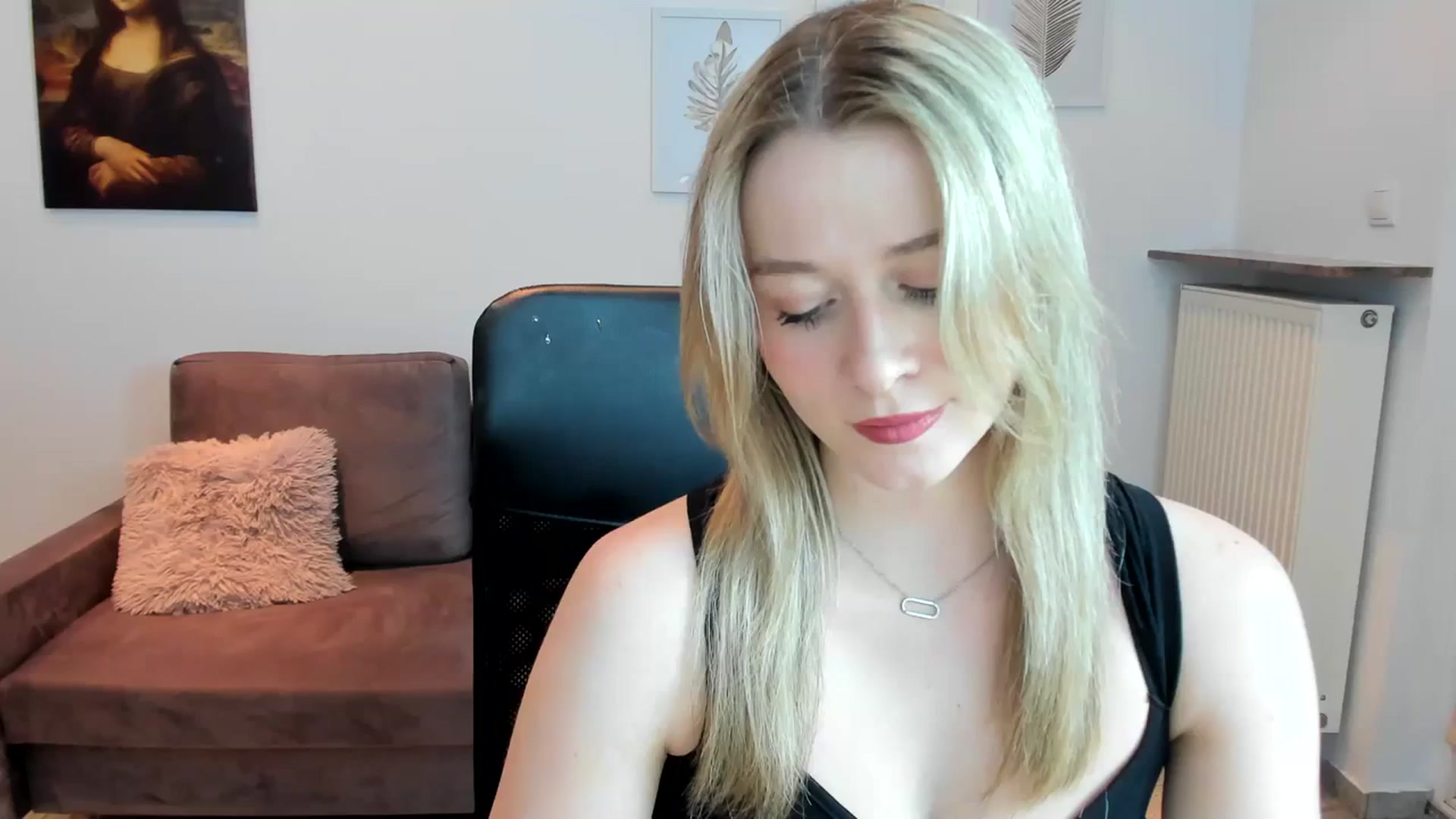 Gallery image thumbnail from PinkCorall's myfreecams stream on, 12/15/2023, 21:01 image 12 of 20