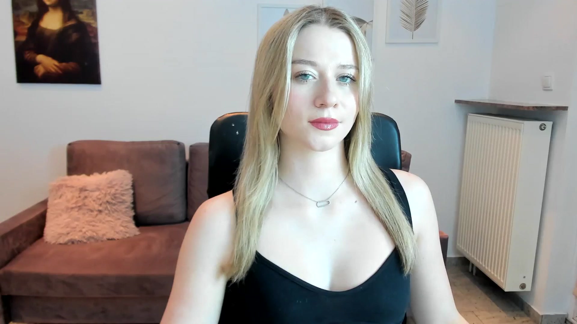 Gallery image thumbnail from PinkCorall's myfreecams stream on, 12/15/2023, 21:01 image 16 of 20
