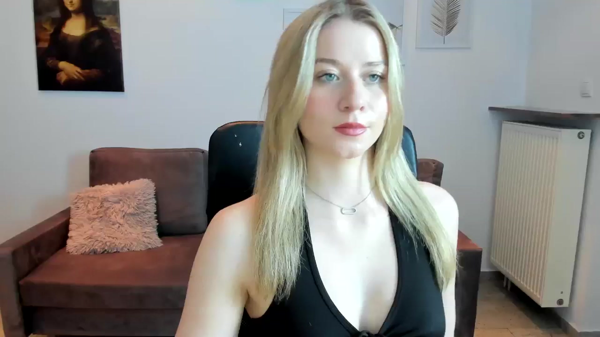 Gallery image thumbnail from PinkCorall's myfreecams stream on, 12/16/2023, 17:30 image 13 of 20