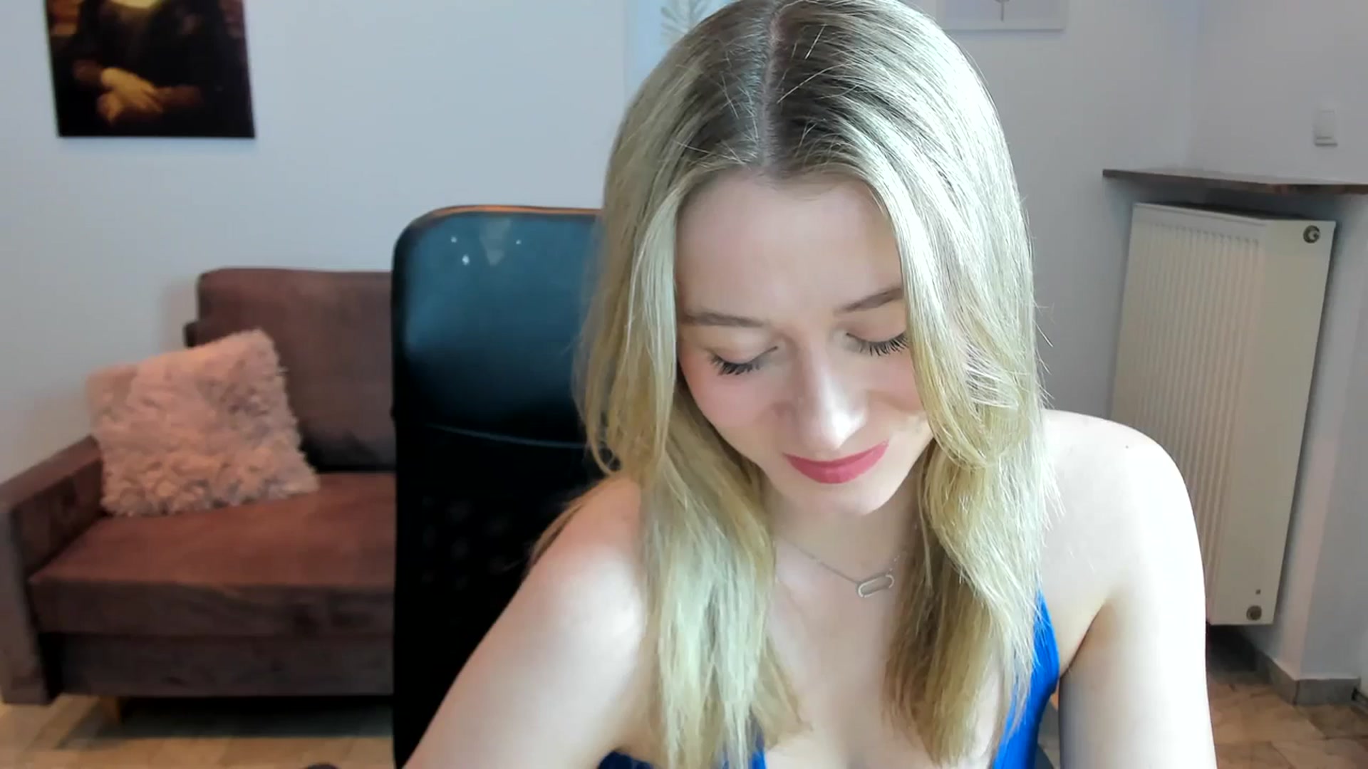 Gallery image thumbnail from PinkCorall's myfreecams stream on, 12/19/2023, 16:35 image 15 of 20