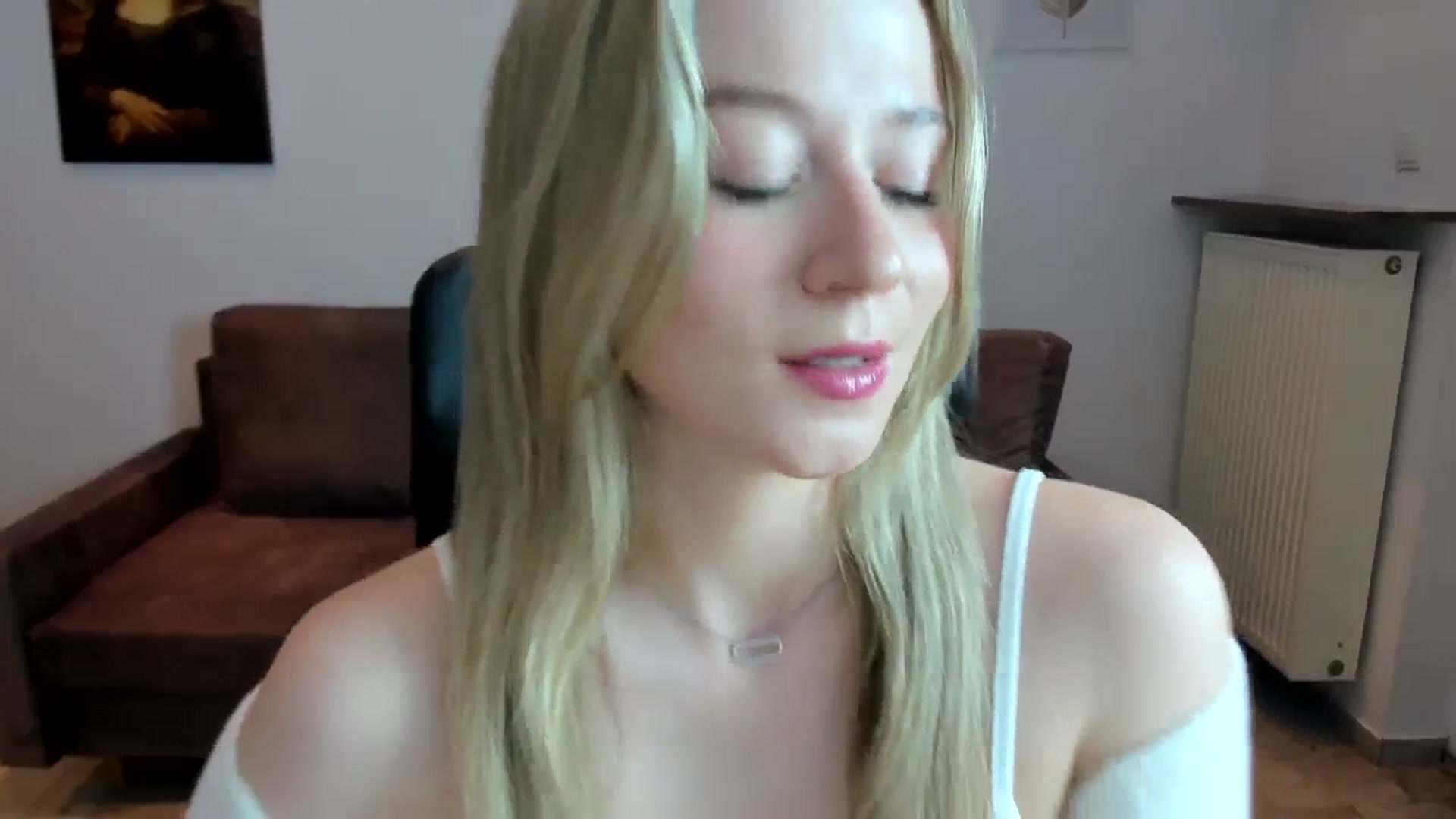 Gallery image thumbnail from PinkCorall's myfreecams stream on, 12/20/2023, 15:46 image 17 of 20