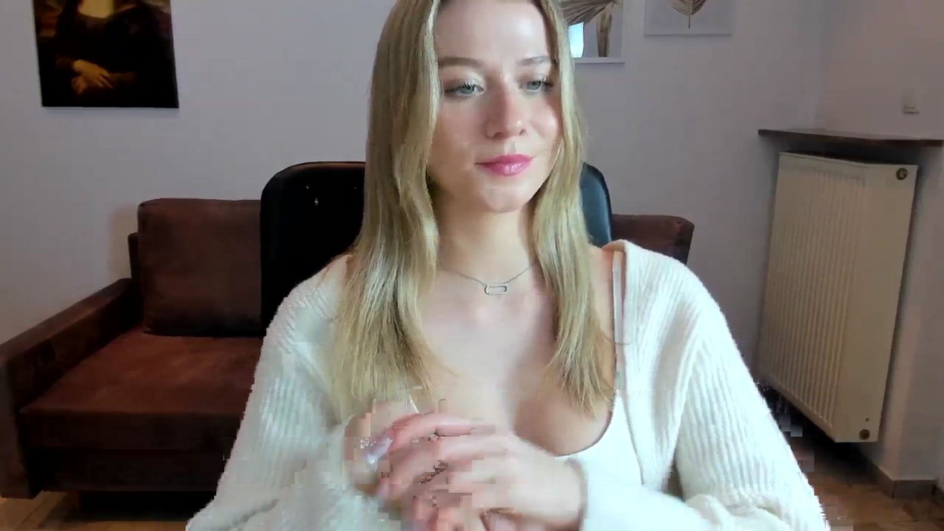 Gallery image thumbnail from PinkCorall's myfreecams stream on, 12/20/2023, 18:14 image 14 of 20