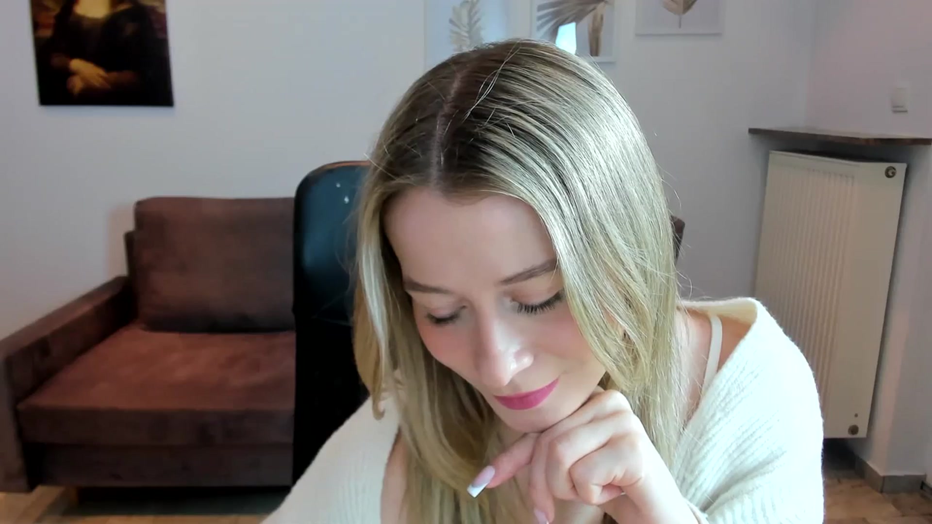Gallery image thumbnail from PinkCorall's myfreecams stream on, 12/20/2023, 18:14 image 16 of 20