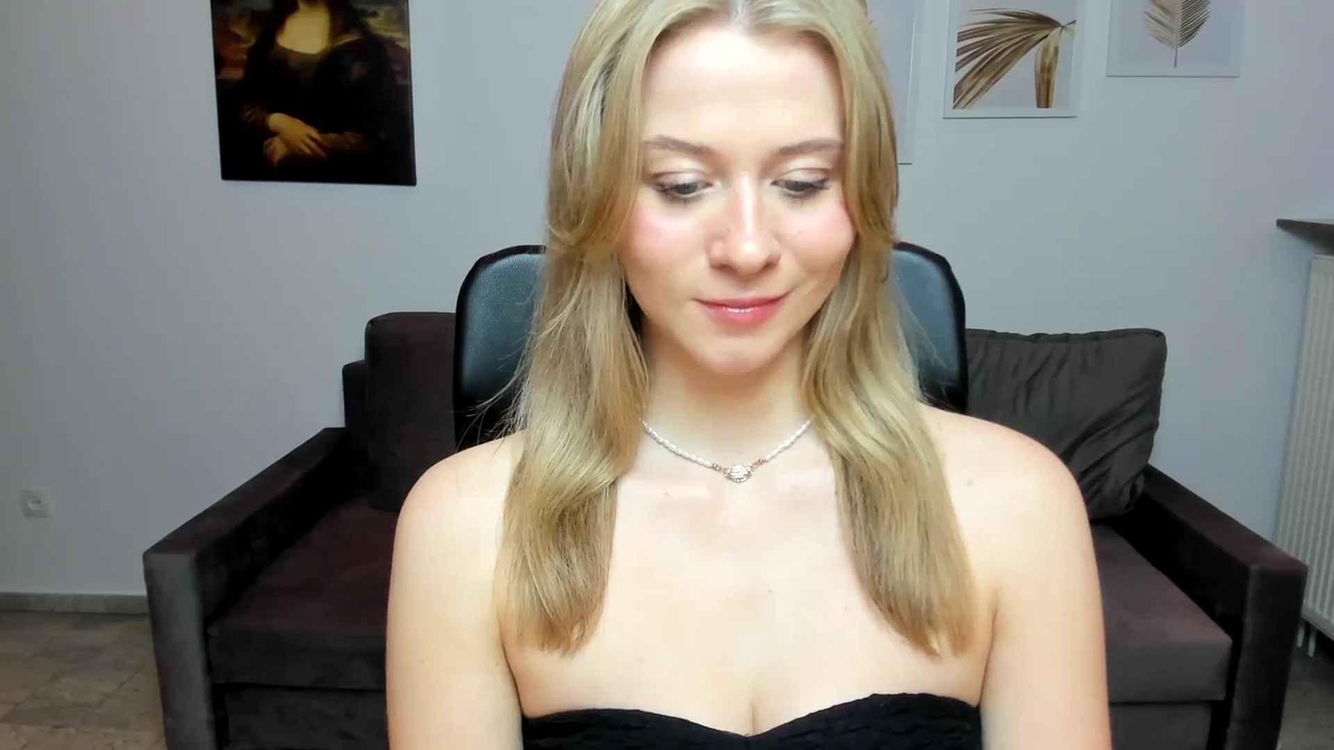 Gallery image thumbnail from PinkCorall's myfreecams stream on, 01/04/2024, 15:57 image 13 of 20