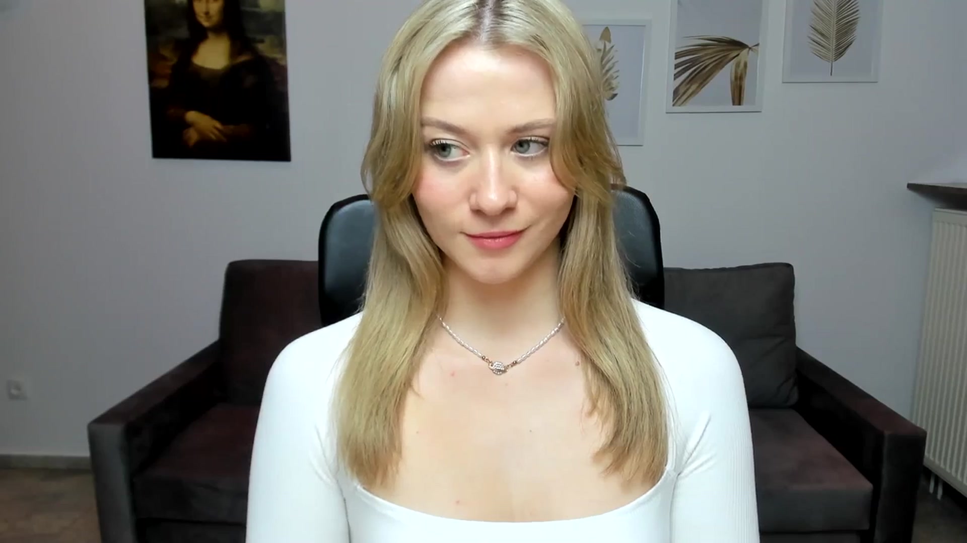 Gallery image thumbnail from PinkCorall's myfreecams stream on, 01/10/2024, 17:00 image 18 of 20