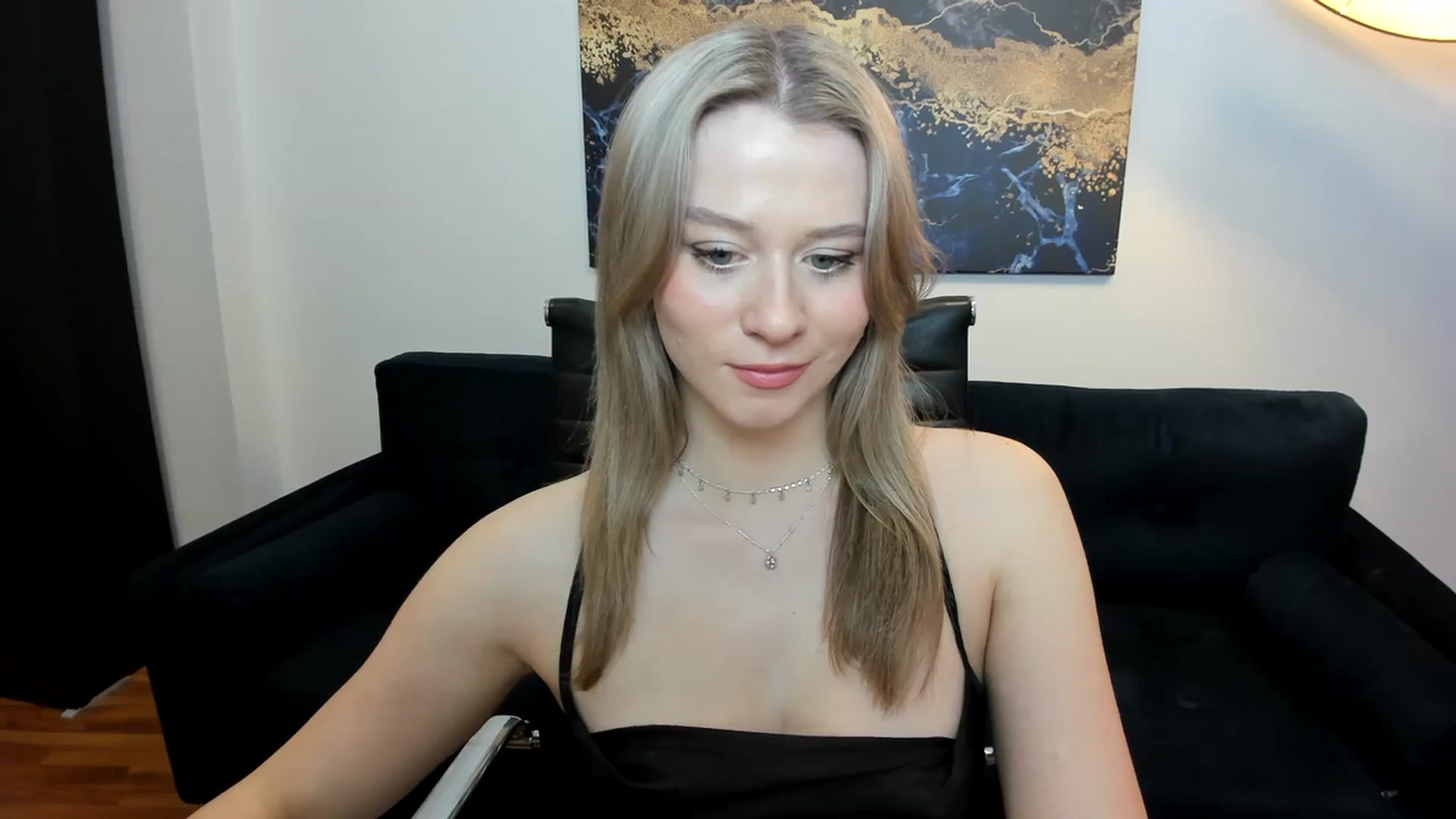 Gallery image thumbnail from PinkCorall's myfreecams stream on, 02/02/2024, 21:02 image 4 of 20
