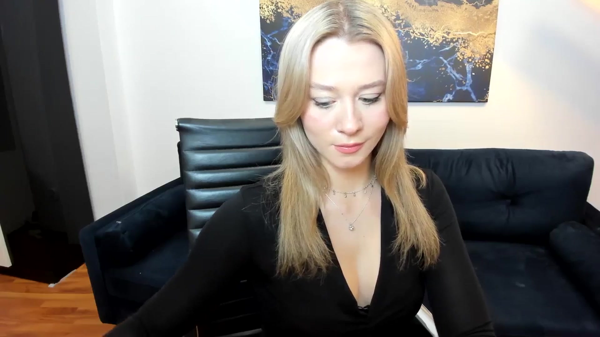 Gallery image thumbnail from PinkCorall's myfreecams stream on, 02/06/2024, 16:29 image 13 of 20