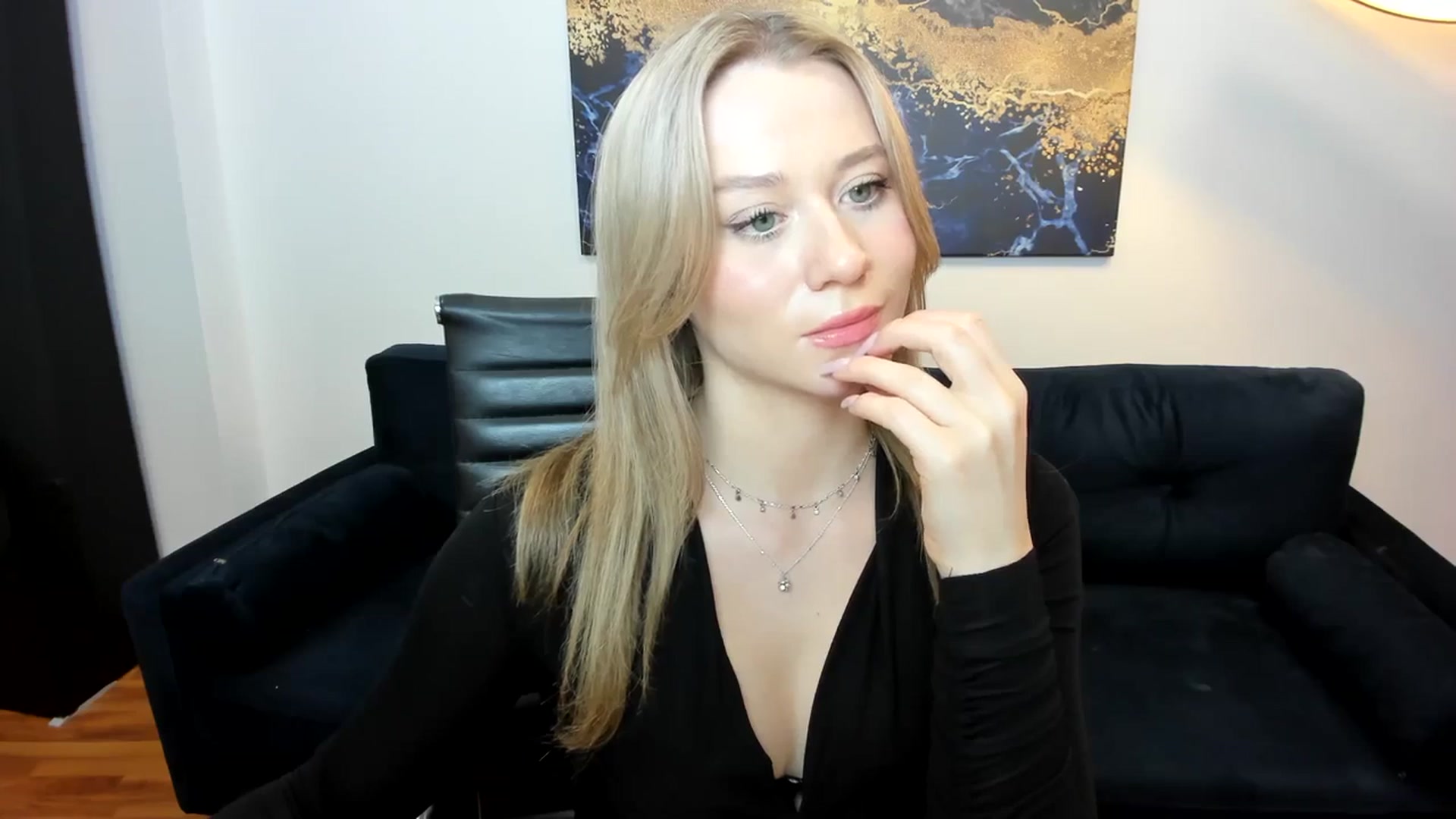 Gallery image thumbnail from PinkCorall's myfreecams stream on, 02/06/2024, 18:32 image 17 of 20