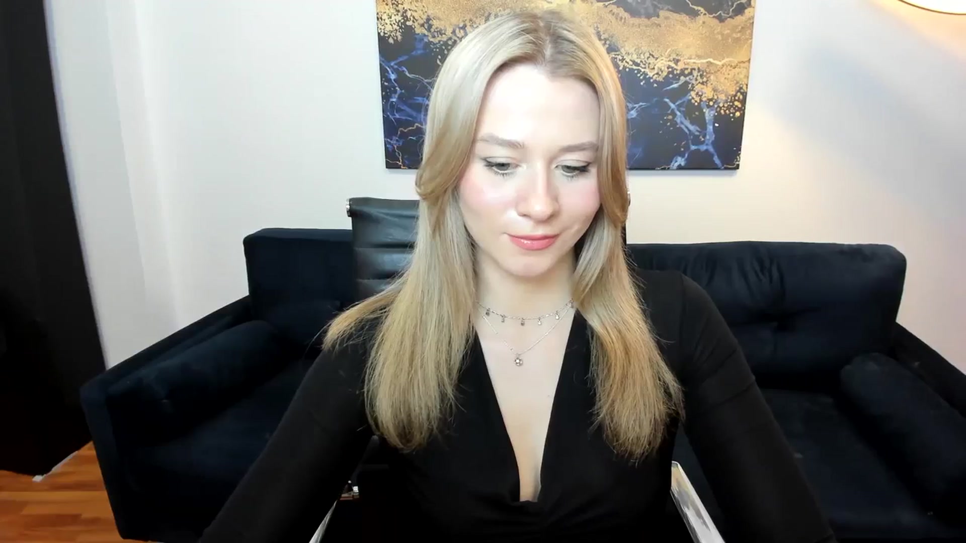 Gallery image thumbnail from PinkCorall's myfreecams stream on, 02/06/2024, 19:54 image 17 of 20