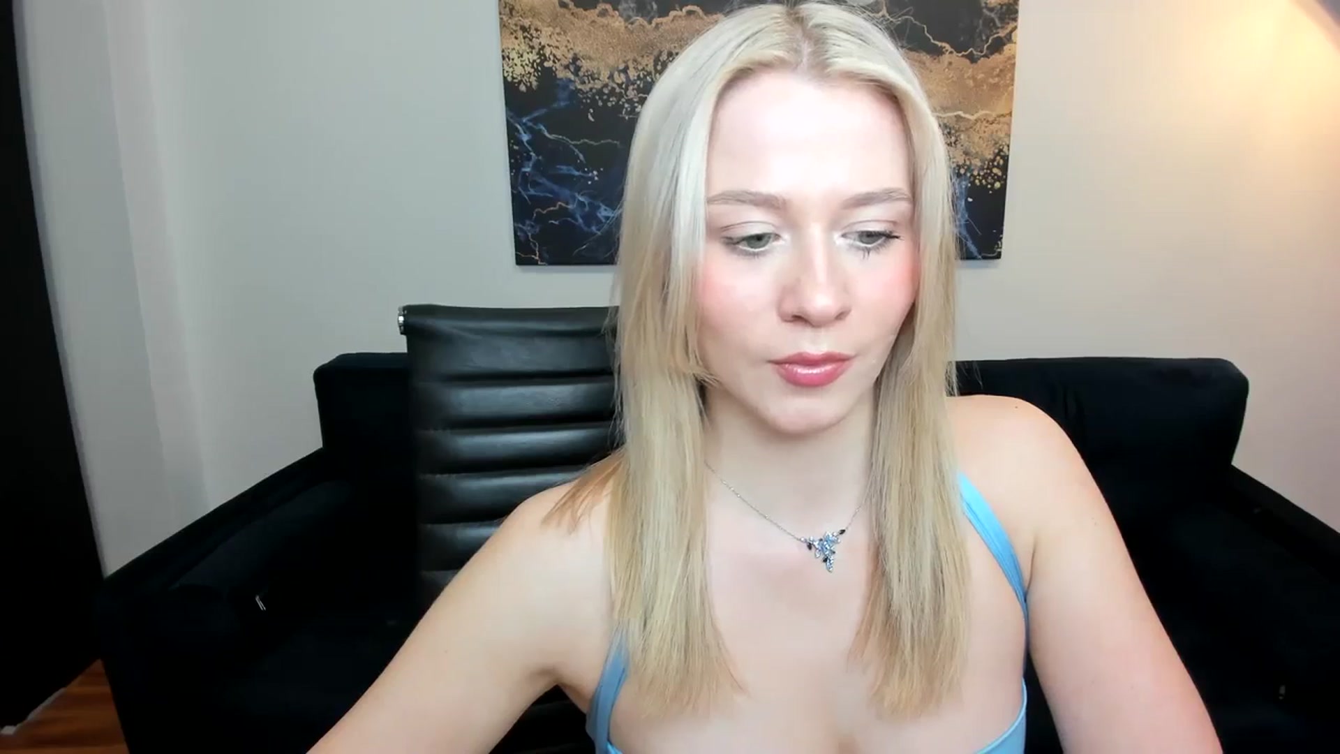 Gallery image thumbnail from PinkCorall's myfreecams stream on, 03/04/2024, 19:33 image 7 of 20