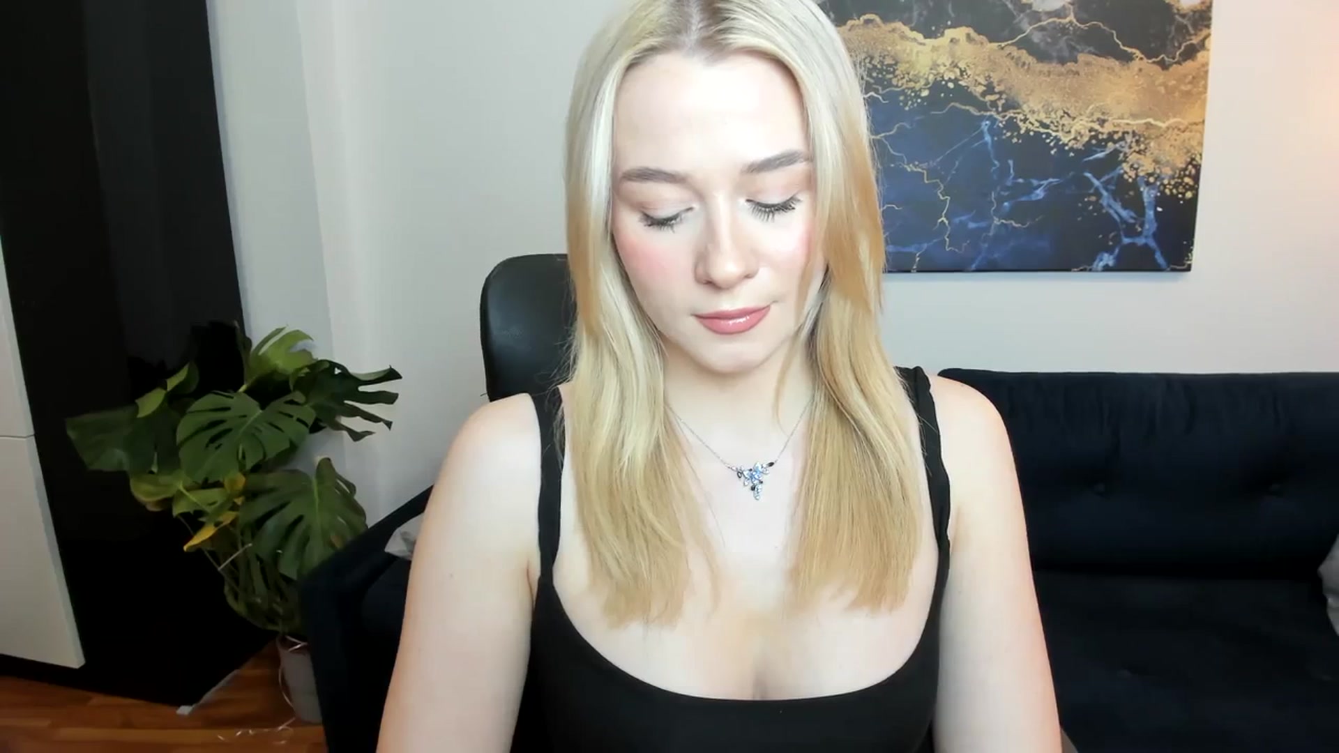 Gallery image thumbnail from PinkCorall's myfreecams stream on, 03/27/2024, 15:45 image 18 of 20
