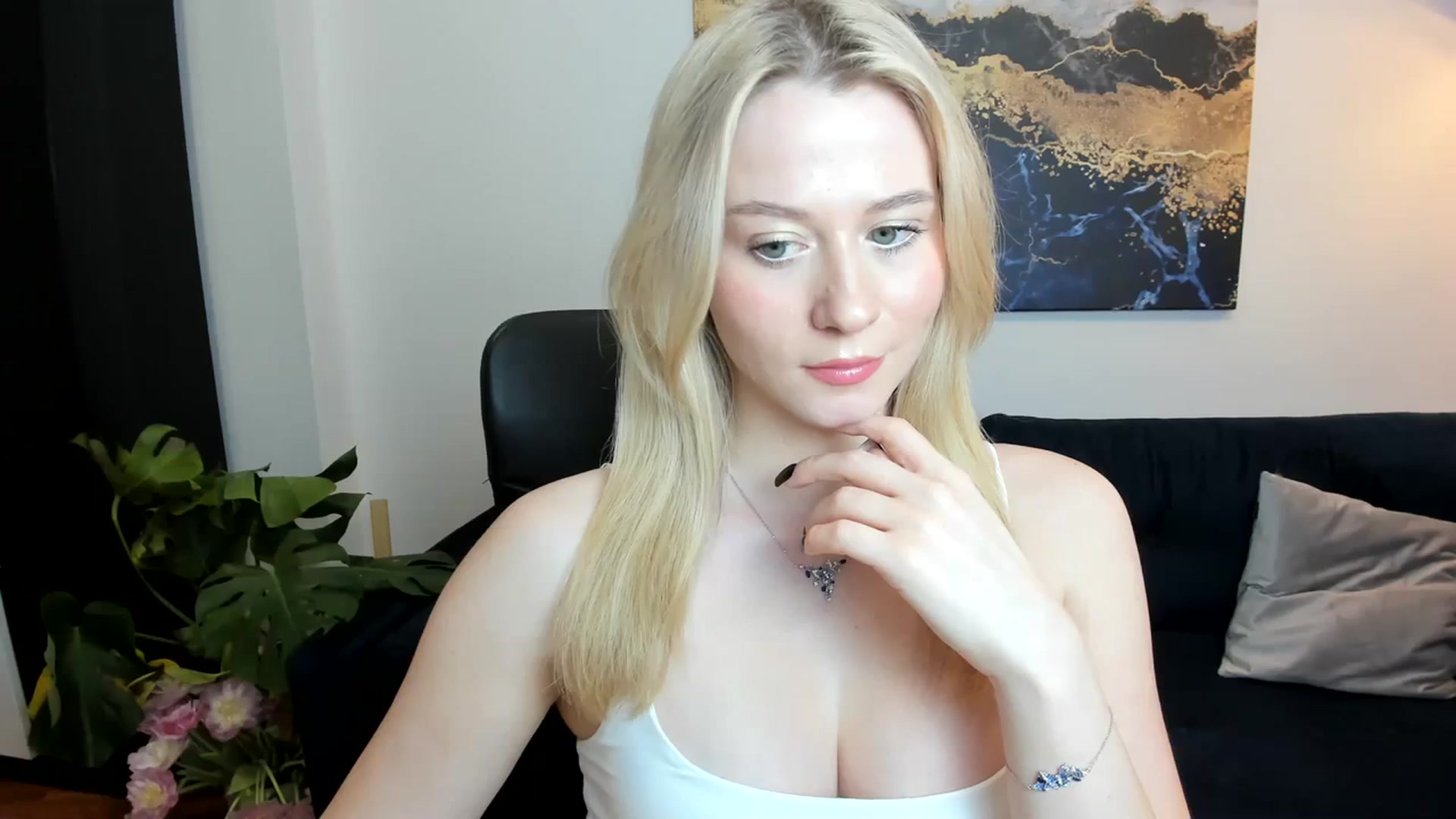 Gallery image thumbnail from PinkCorall's myfreecams stream on, 04/10/2024, 14:46 image 2 of 20