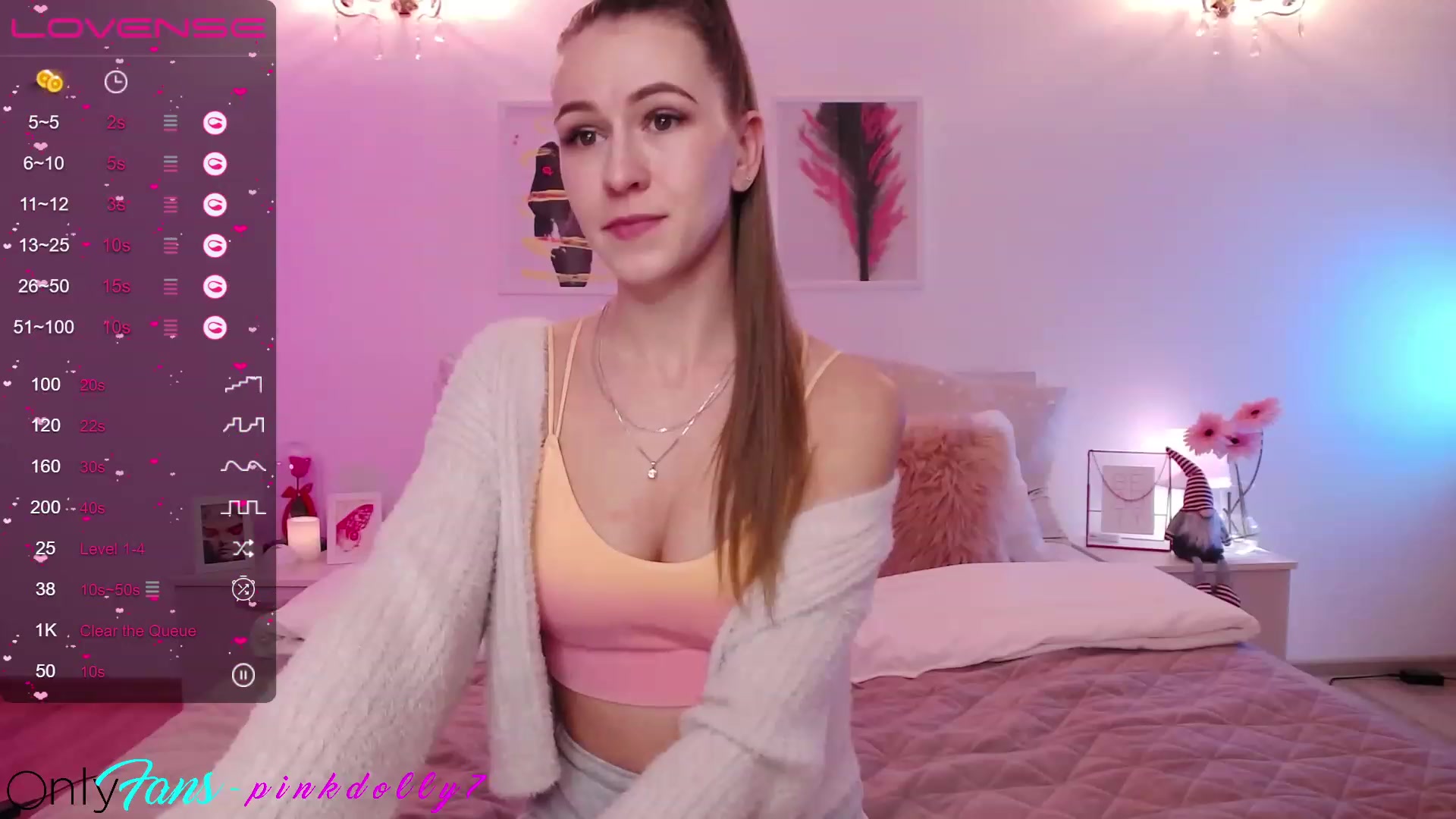 Gallery image thumbnail from PinkDolly_'s myfreecams stream on, 12/21/2022, 01:29 image 5 of 20