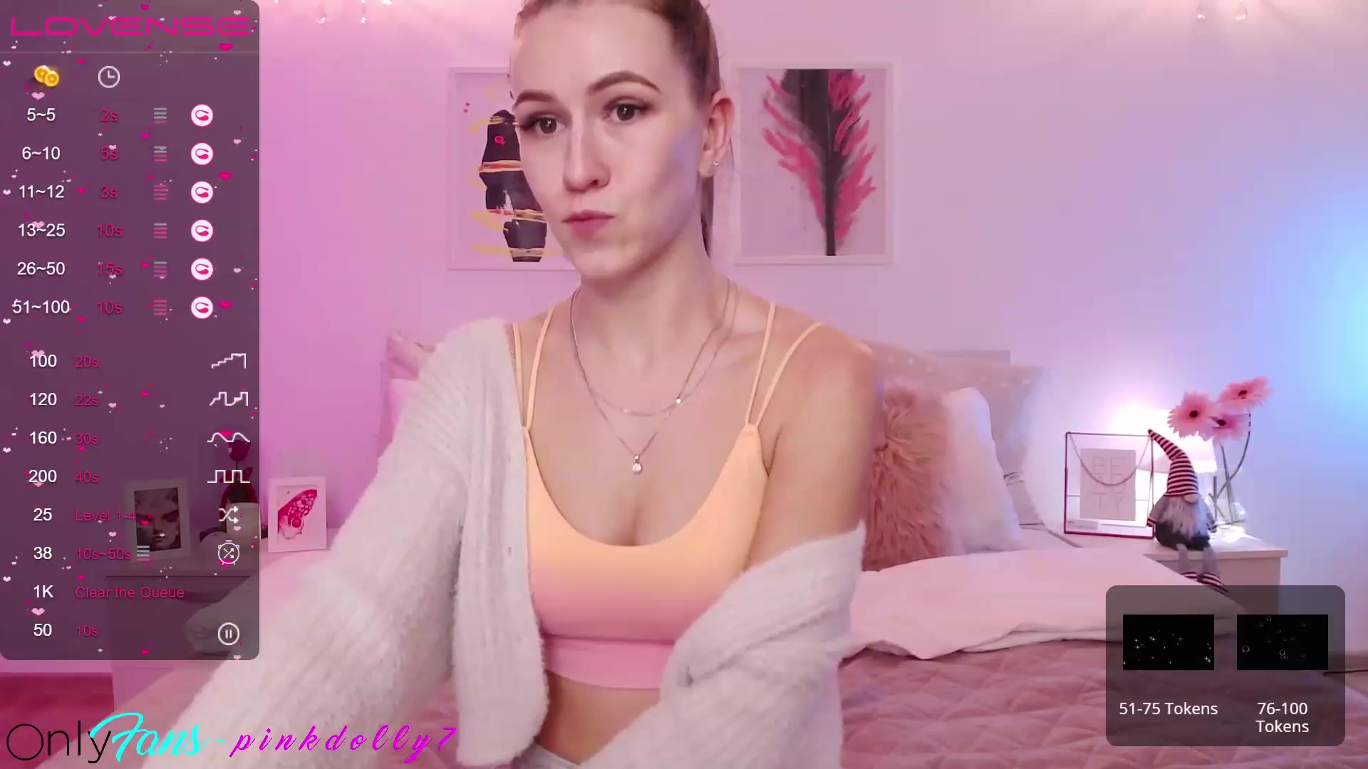 Gallery image thumbnail from PinkDolly_'s myfreecams stream on, 12/21/2022, 04:04 image 12 of 20