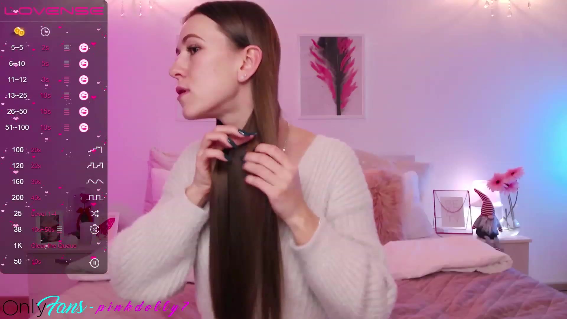 Gallery image thumbnail from PinkDolly_'s myfreecams stream on, 12/22/2022, 04:15 image 17 of 20