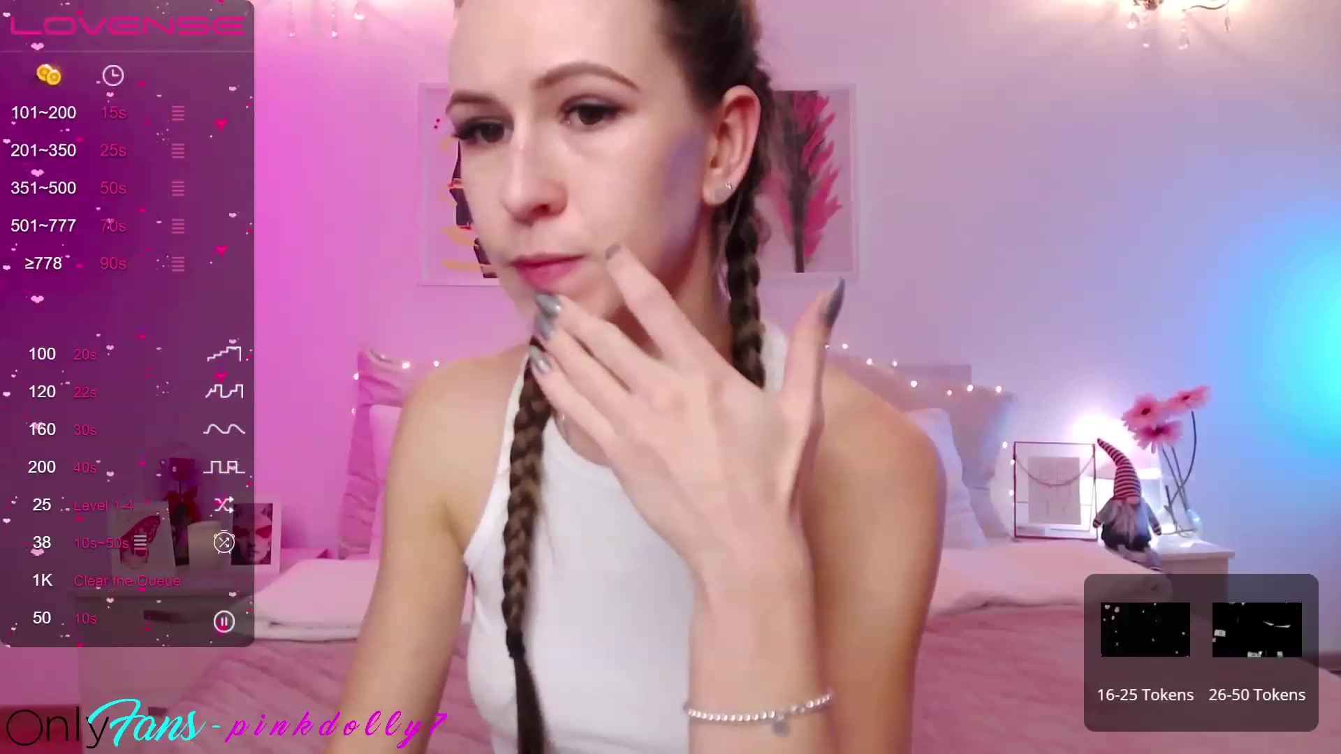 Gallery image thumbnail from PinkDolly_'s myfreecams stream on, 12/29/2022, 21:21 image 16 of 20