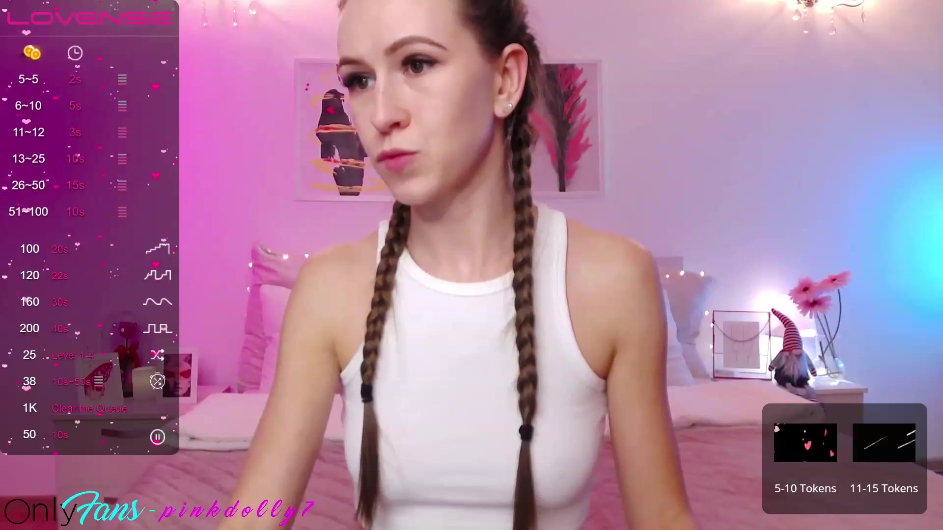 Gallery image thumbnail from PinkDolly_'s myfreecams stream on, 12/29/2022, 21:21 image 12 of 20