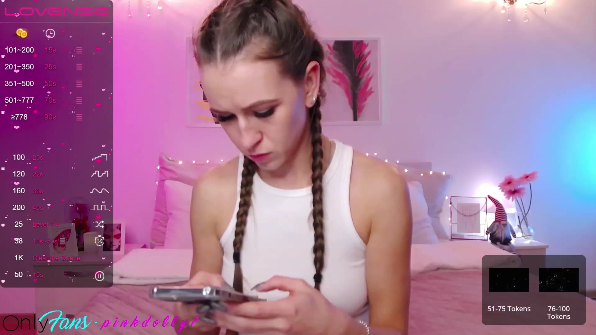 Gallery image thumbnail from PinkDolly_'s myfreecams stream on, 12/29/2022, 21:21 image 11 of 20