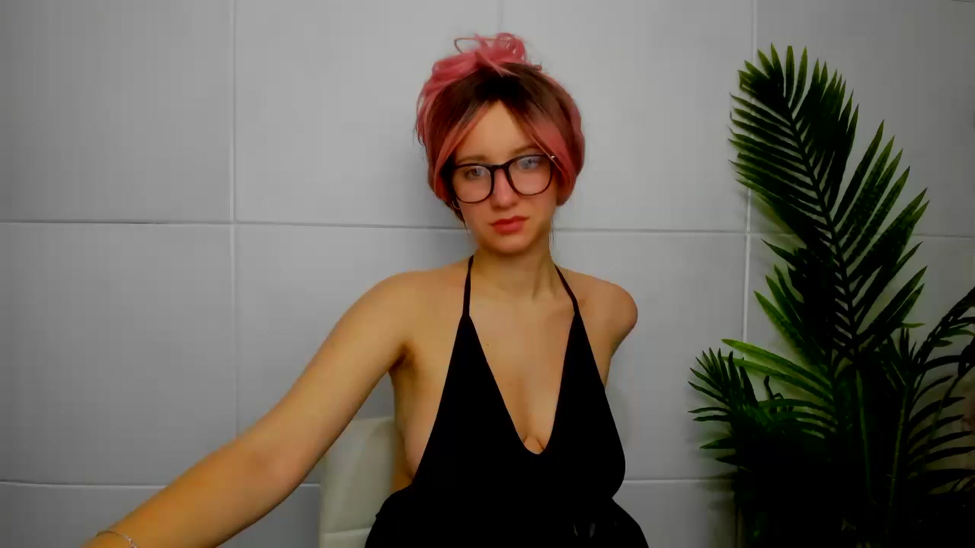 Gallery image thumbnail from PinkGirll's myfreecams stream on, 01/05/2025, 14:20 image 11 of 20