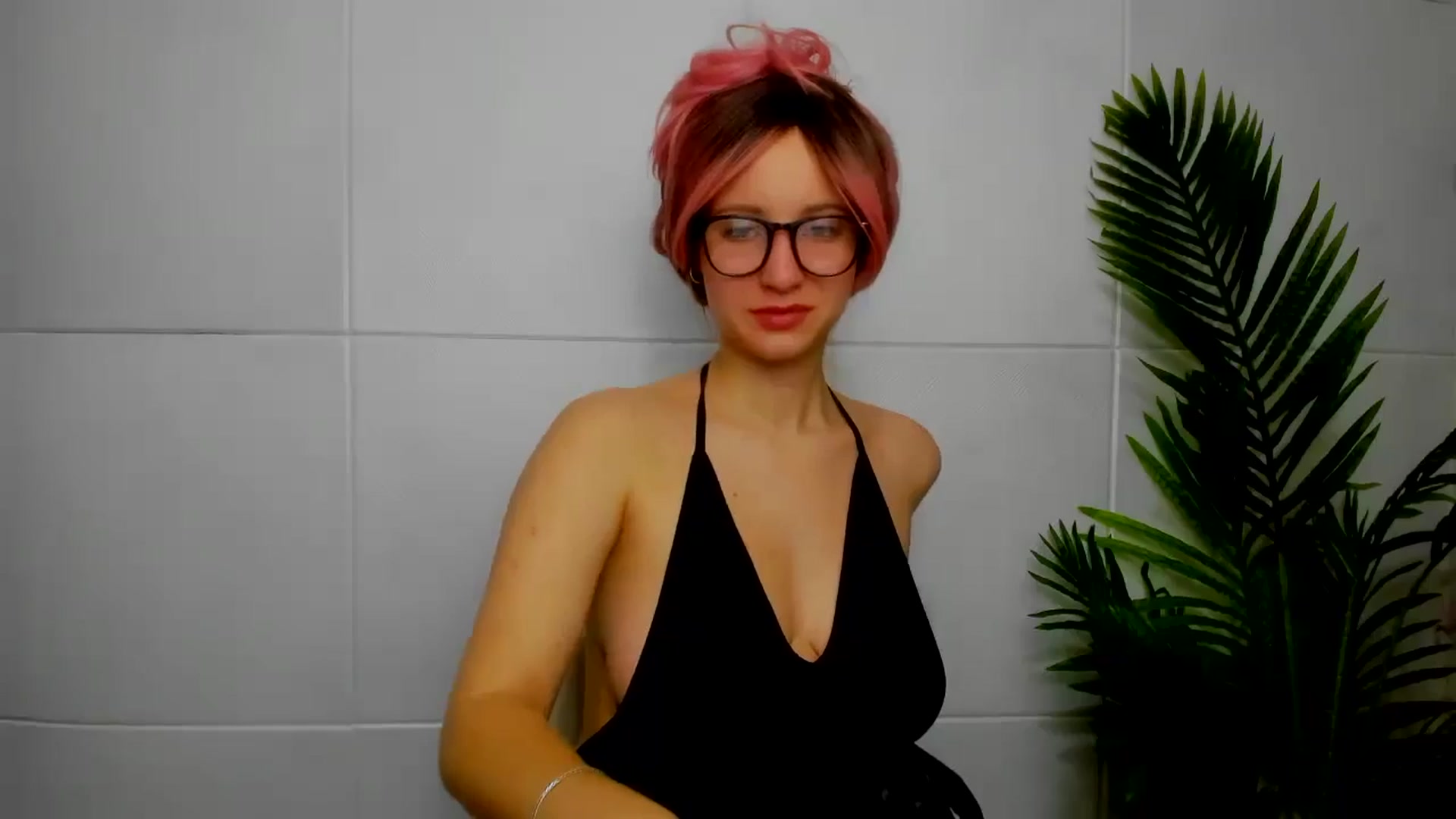 Gallery image thumbnail from PinkGirll's myfreecams stream on, 01/05/2025, 14:20 image 12 of 20