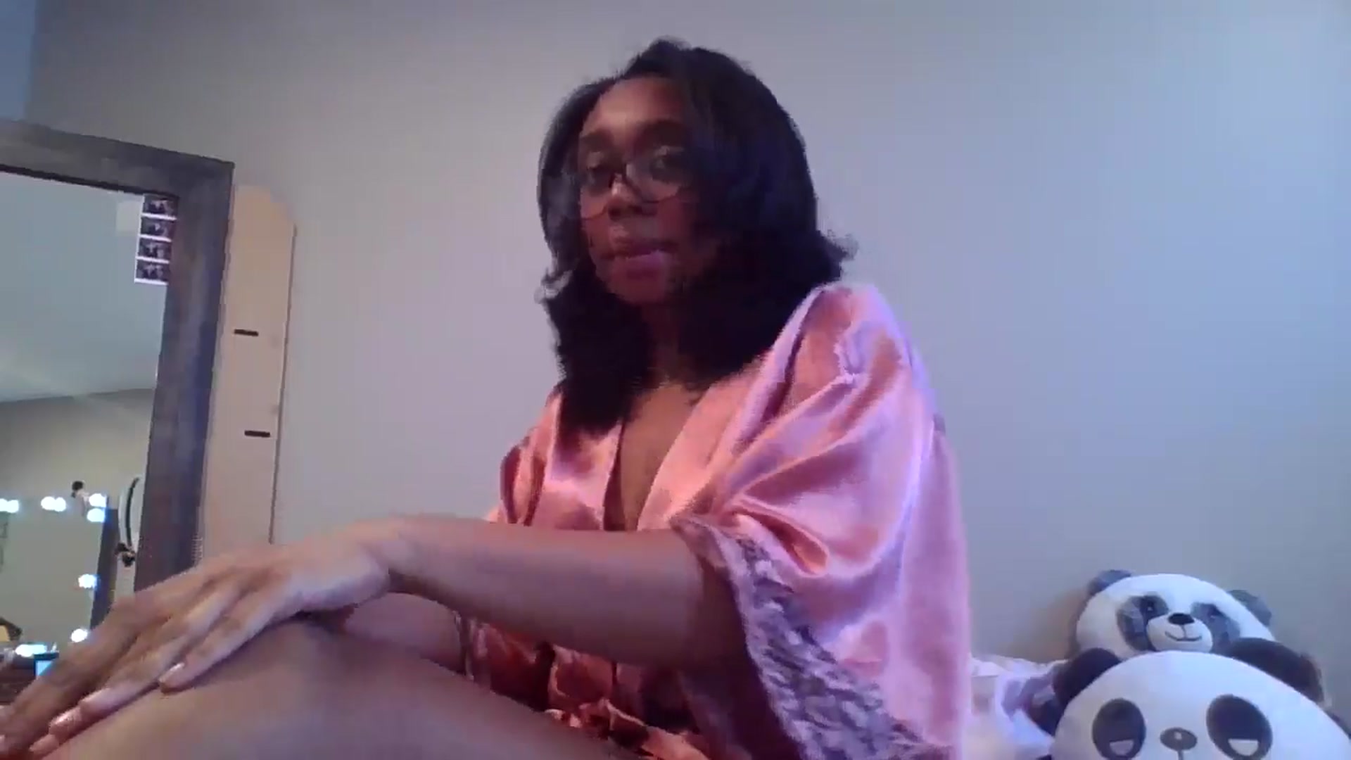 Gallery image thumbnail from PinkPandaT's myfreecams stream on, 02/20/2025, 17:44 image 12 of 20