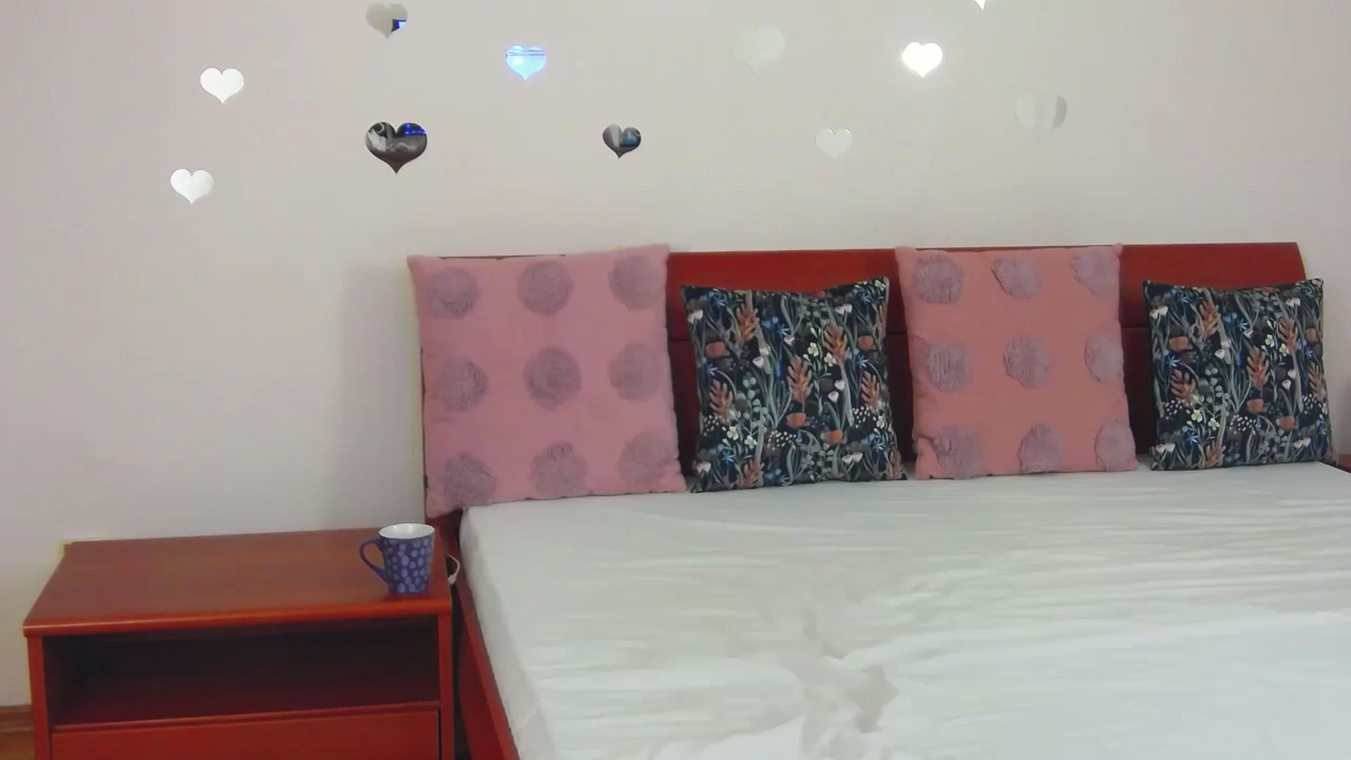 Gallery image thumbnail from PinkSexxe's myfreecams stream on, 07/20/2023, 16:45 image 10 of 20
