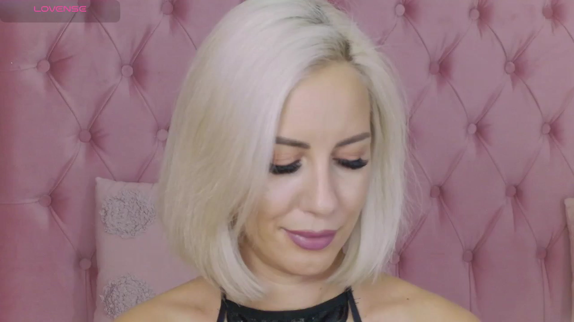 Gallery image thumbnail from PinkSexxe's myfreecams stream on, 10/06/2025, 15:16 image 15 of 20