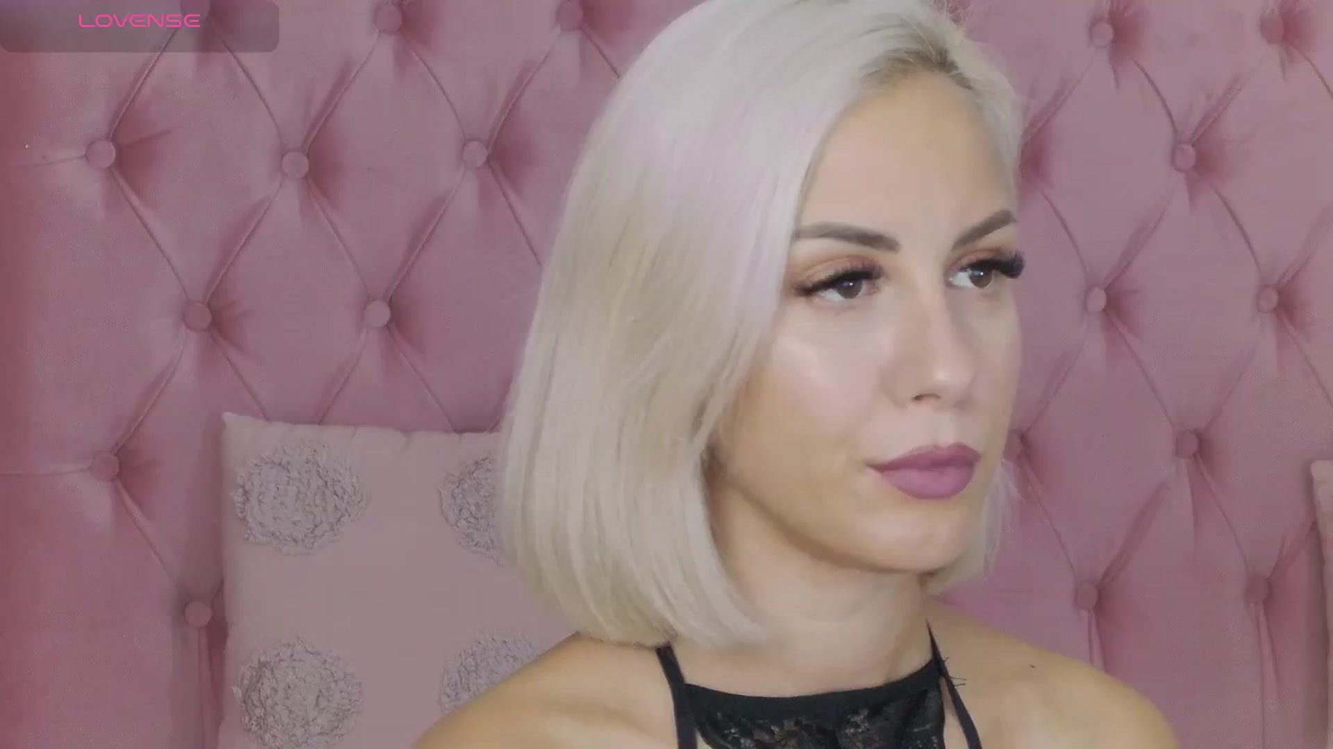Gallery image thumbnail from PinkSexxe's myfreecams stream on, 10/06/2025, 15:16 image 18 of 20