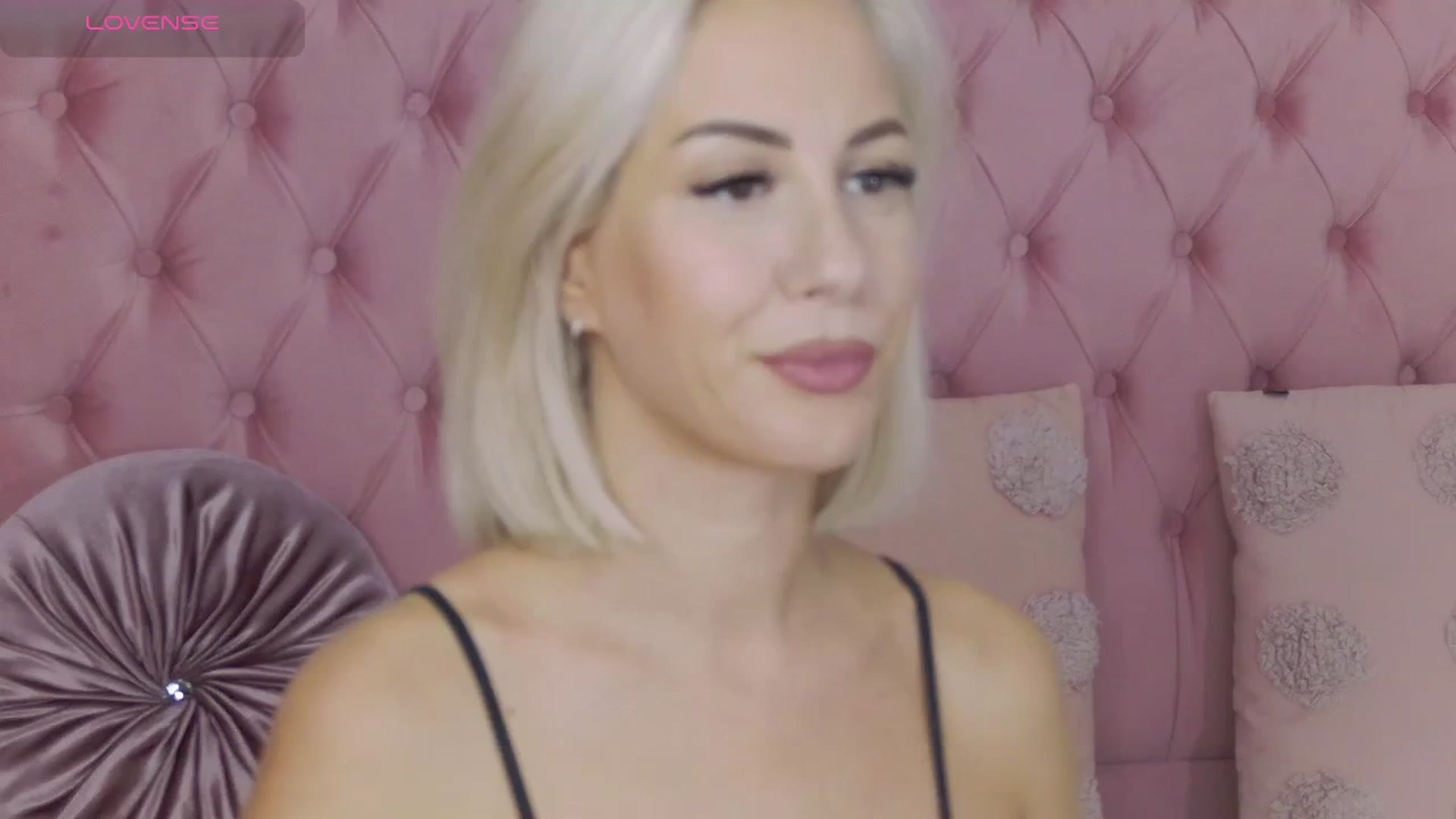Gallery image thumbnail from PinkSexxe's myfreecams stream on, 10/09/2025, 14:02 image 12 of 20