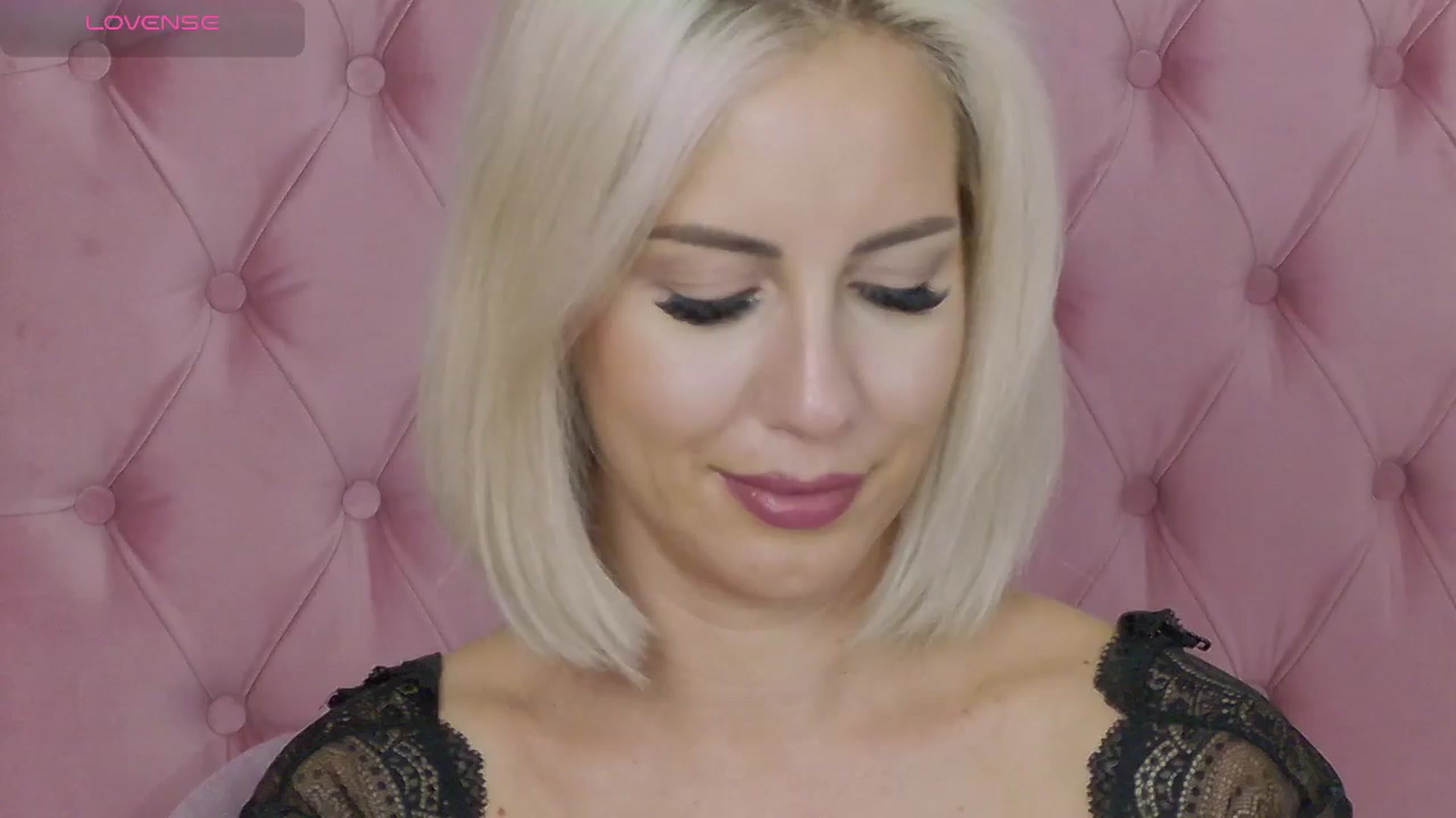 Gallery image thumbnail from PinkSexxe's myfreecams stream on, 10/16/2025, 16:42 image 3 of 20