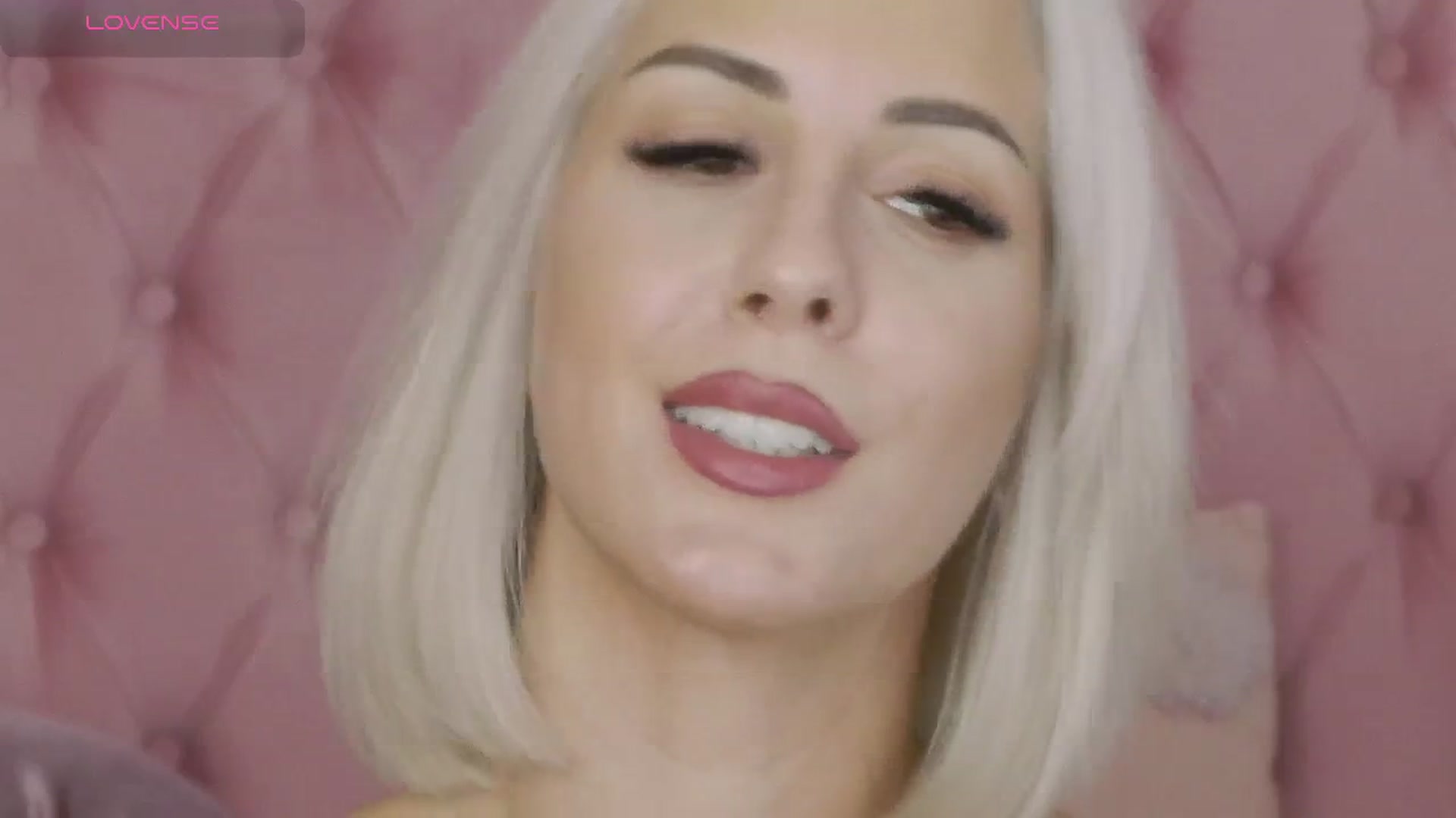 Gallery image thumbnail from PinkSexxe's myfreecams stream on, 10/30/2025, 14:41 image 18 of 20