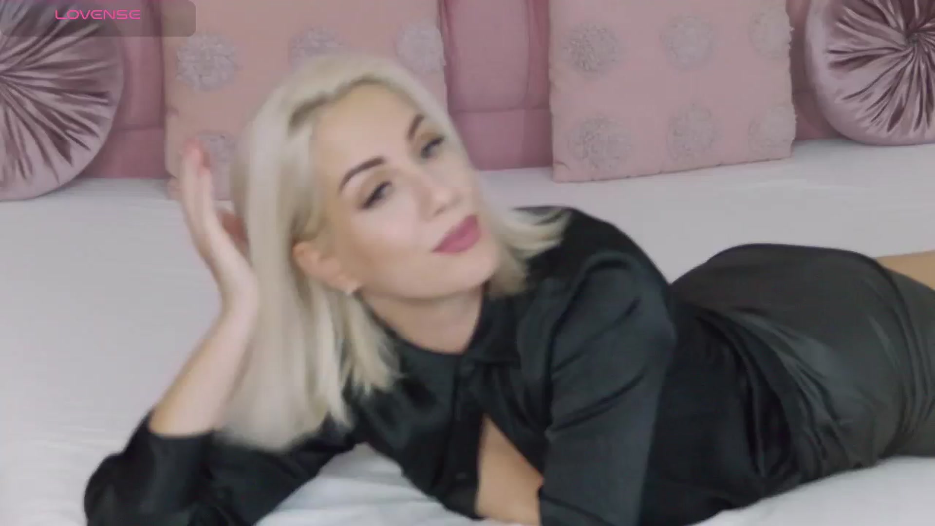 Gallery image thumbnail from PinkSexxe's myfreecams stream on, 11/10/2025, 14:20 image 7 of 20