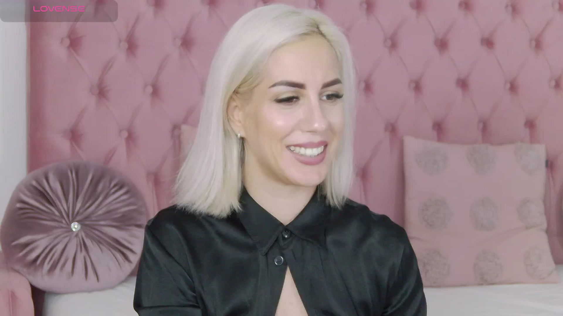 Gallery image thumbnail from PinkSexxe's myfreecams stream on, 11/10/2025, 17:29 image 12 of 20
