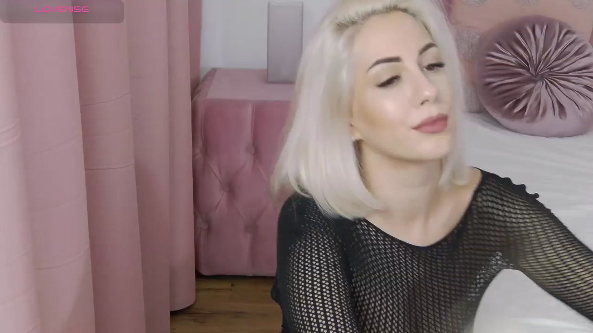 Gallery image thumbnail from PinkSexxe's myfreecams stream on, 11/13/2025, 16:01 image 16 of 20