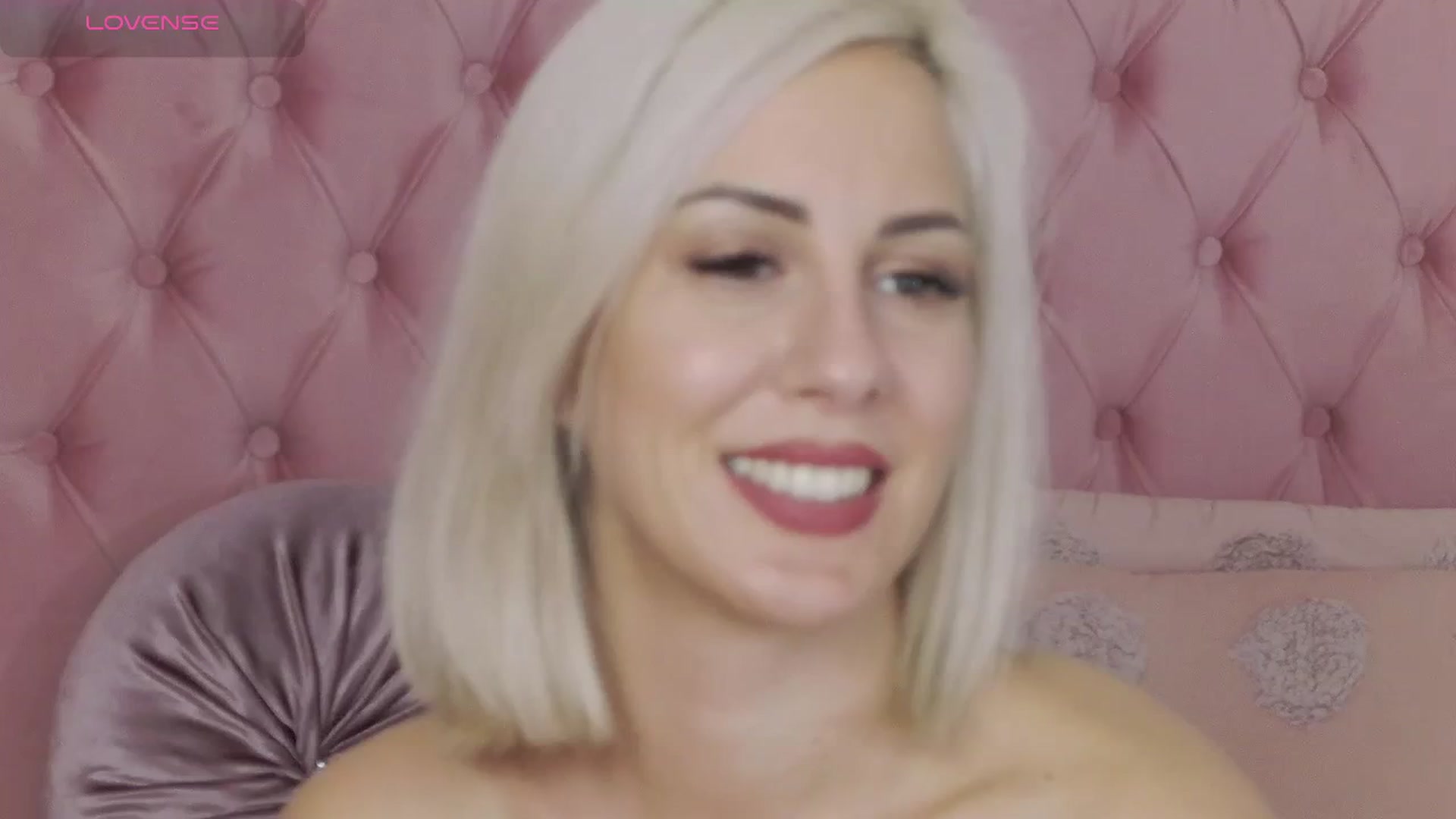 Gallery image thumbnail from PinkSexxe's myfreecams stream on, 11/17/2025, 14:16 image 3 of 20