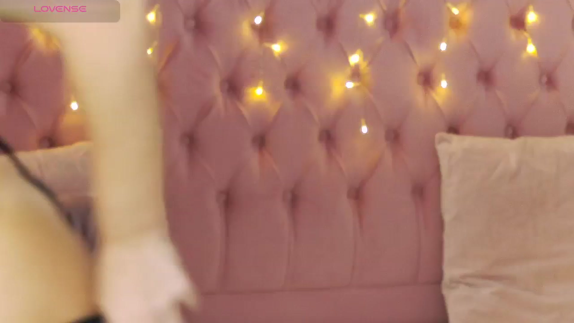 Gallery image thumbnail from PinkSexxe's myfreecams stream on, 12/22/2025, 17:12 image 18 of 20