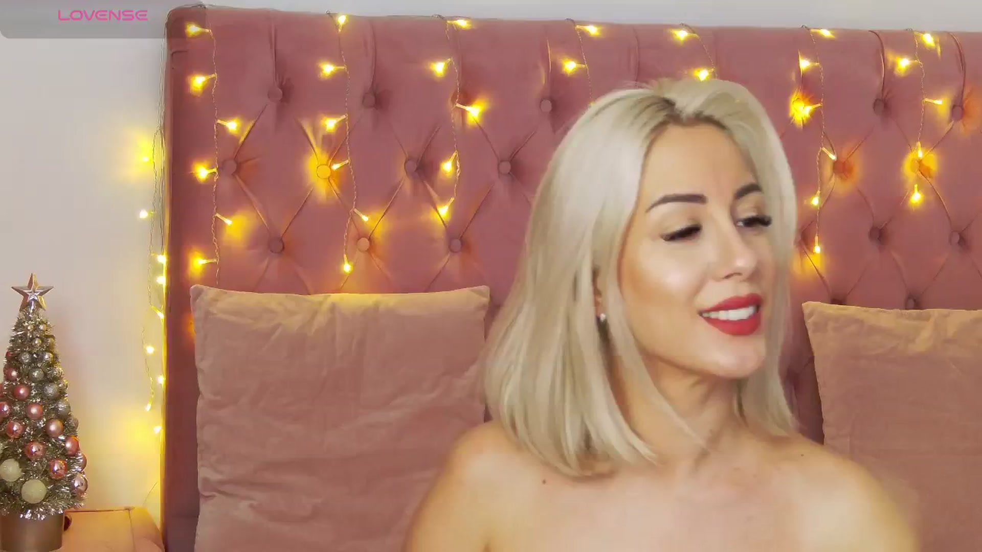 Gallery image thumbnail from PinkSexxe's myfreecams stream on, 12/26/2025, 11:15 image 3 of 20