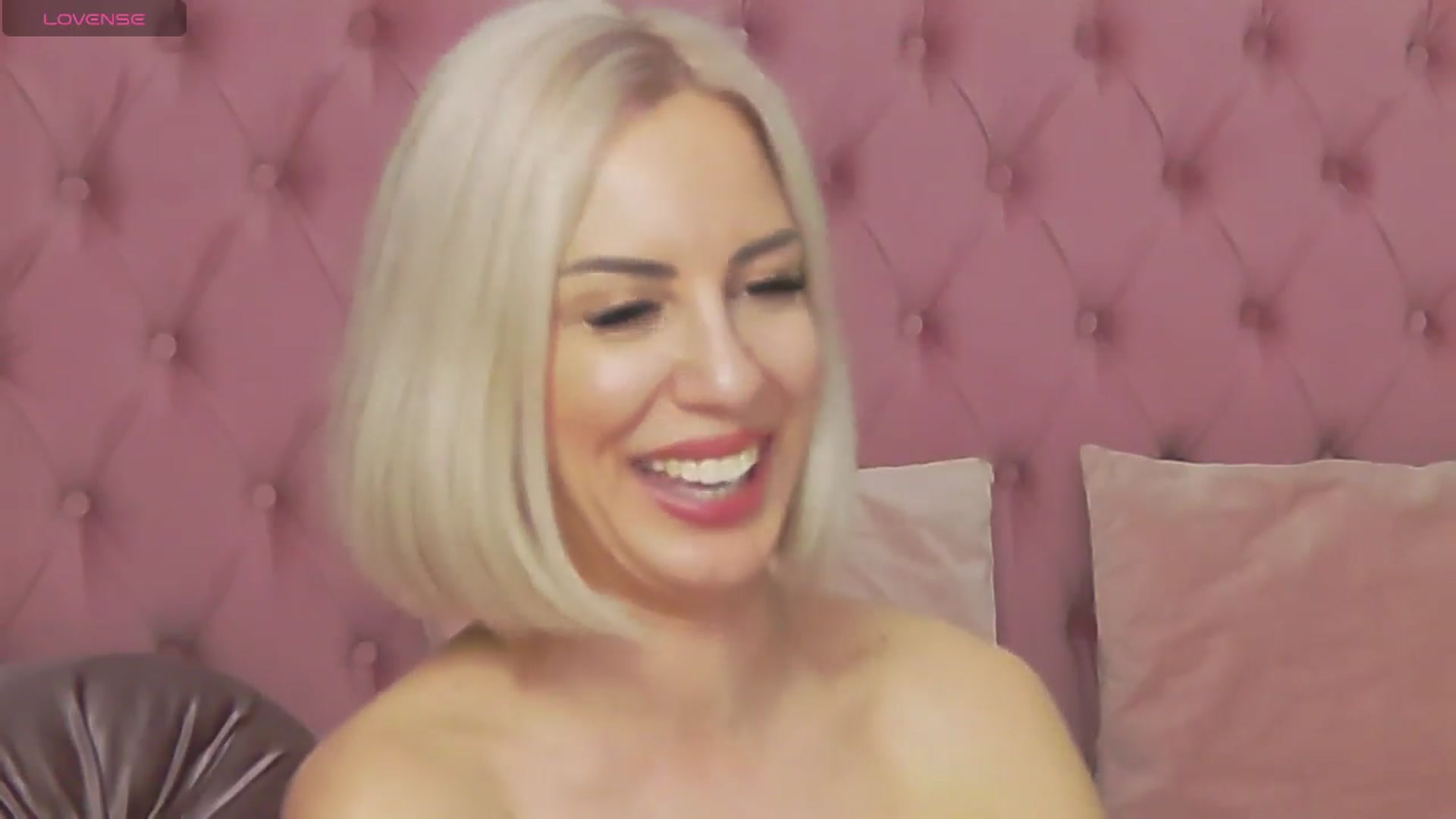 Gallery image thumbnail from PinkSexxe's myfreecams stream on, 04/13/2026, 15:05 image 14 of 20