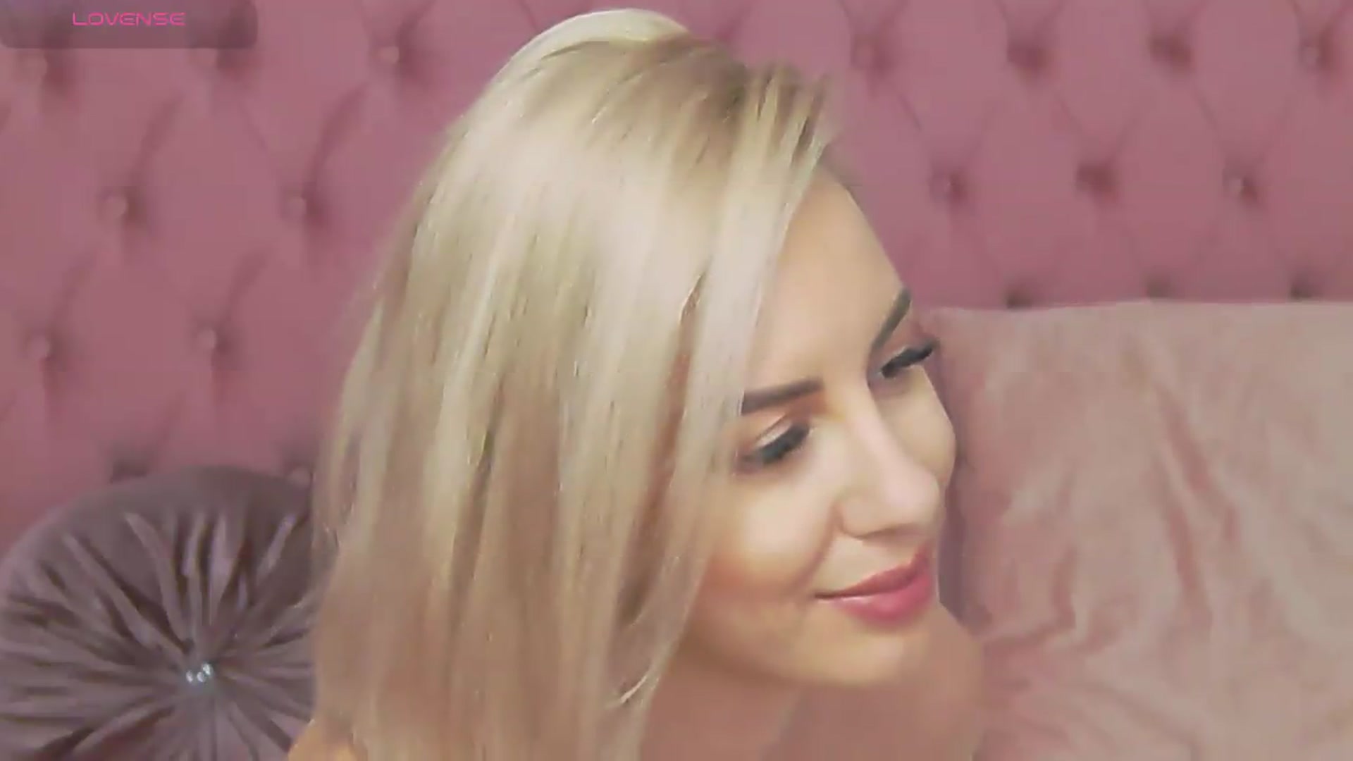 Gallery image thumbnail from PinkSexxe's myfreecams stream on, 05/27/2026, 10:26 image 12 of 20
