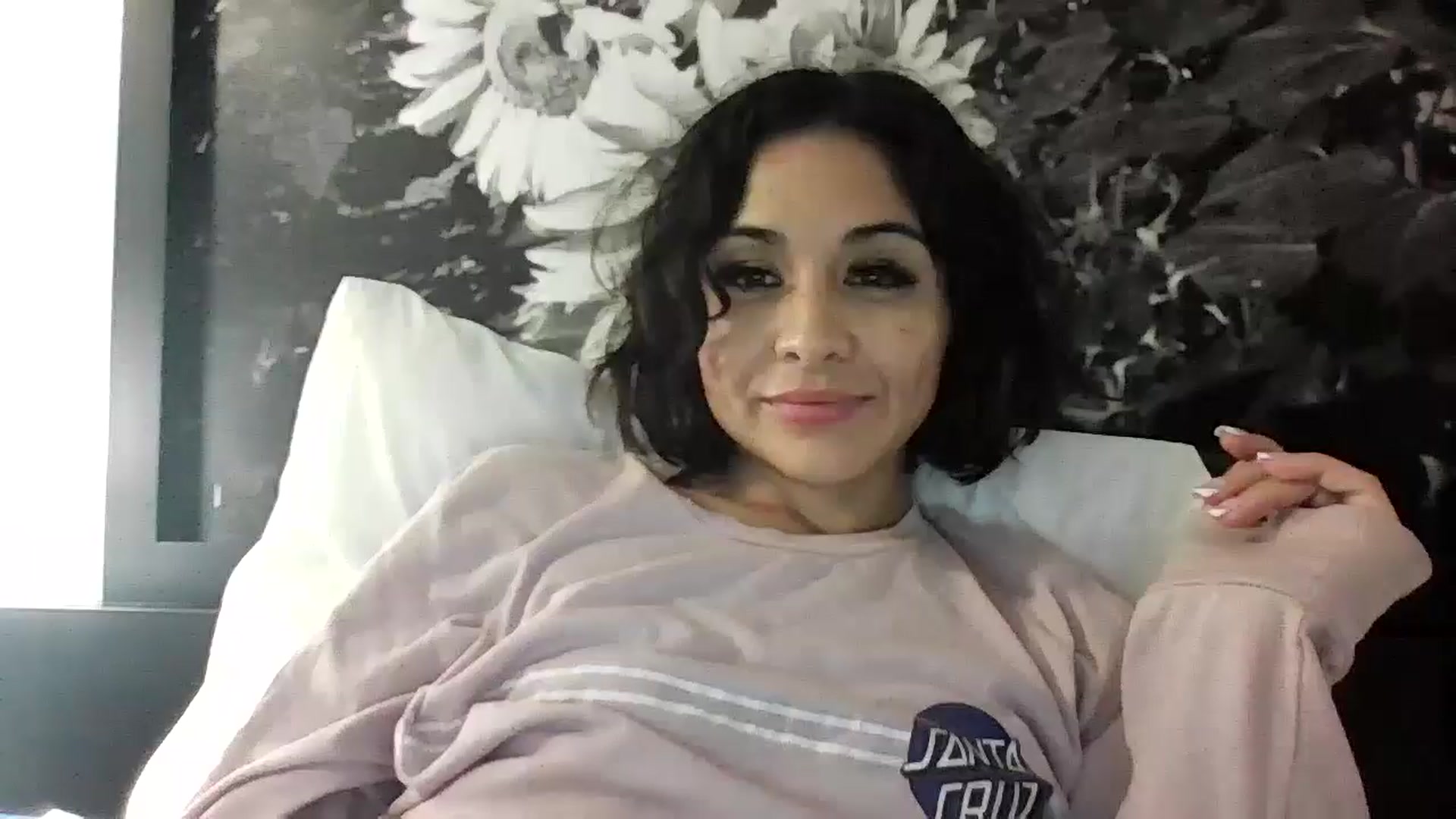 Gallery image thumbnail from PinkSushi's myfreecams stream on, 07/26/2025, 13:27 image 12 of 20