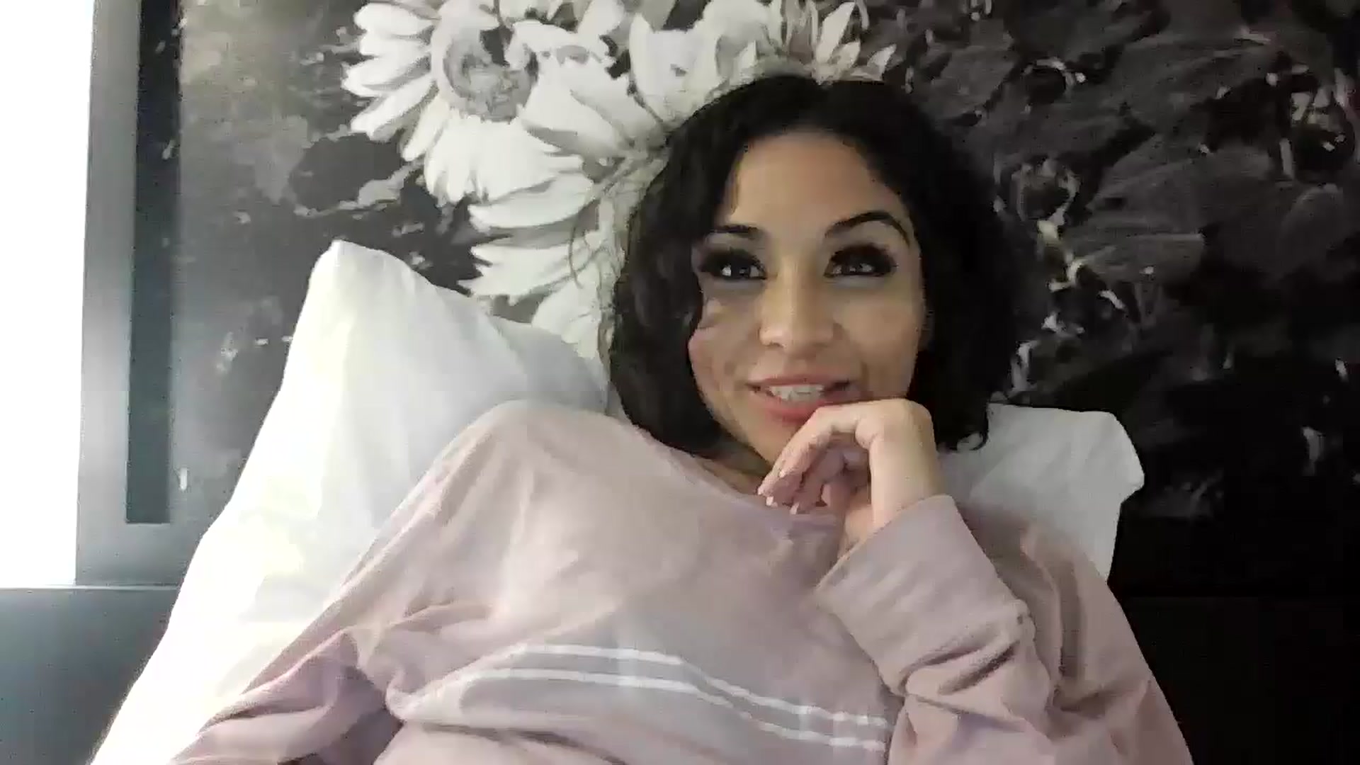 Gallery image thumbnail from PinkSushi's myfreecams stream on, 07/26/2025, 13:27 image 10 of 20