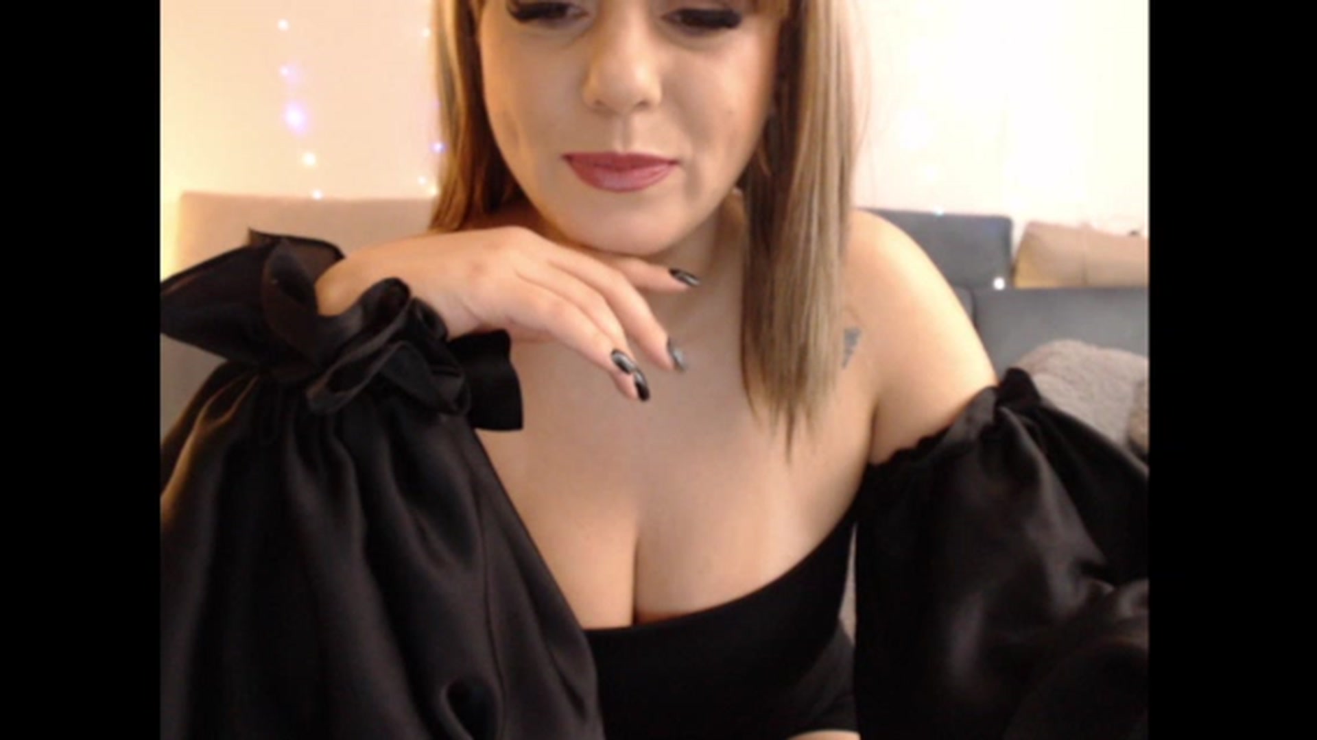 Gallery image thumbnail from PinkVonTease's myfreecams stream on, 11/29/2023, 18:33 image 11 of 20