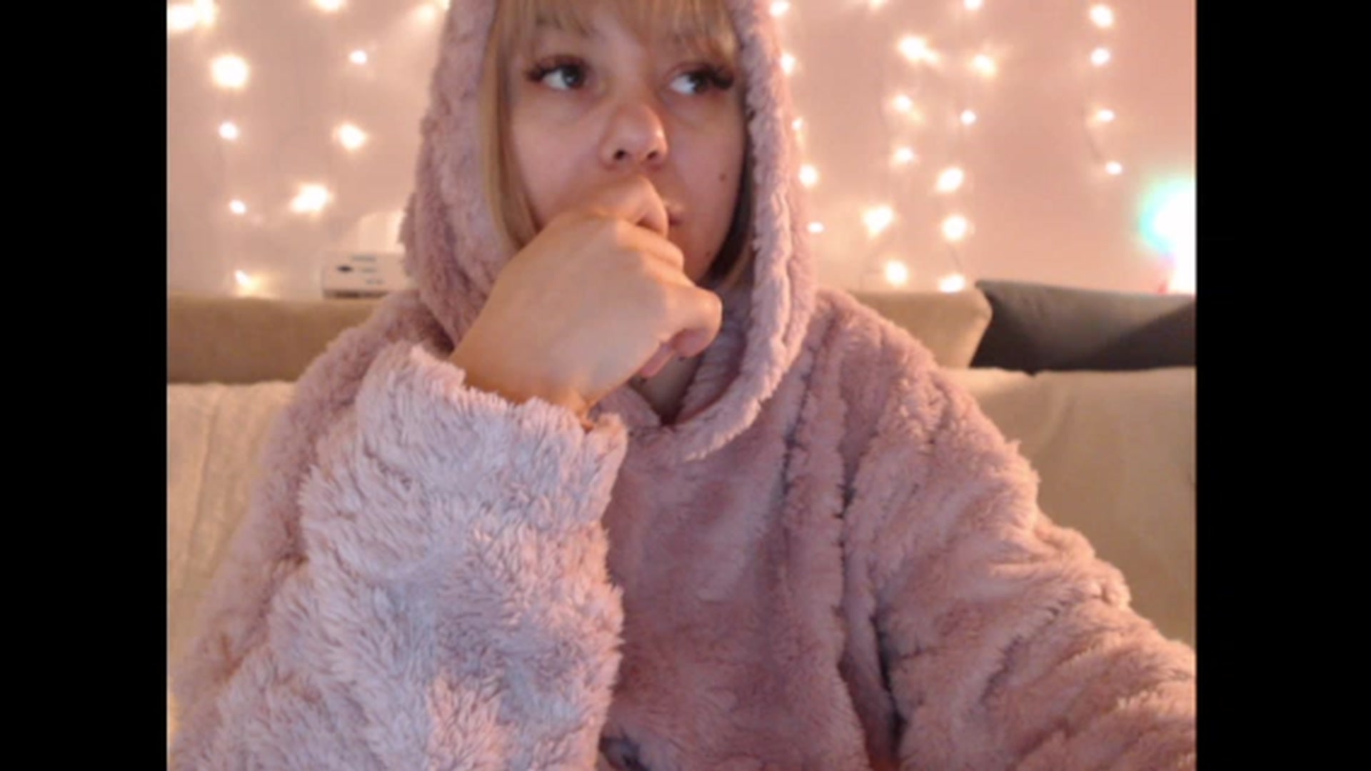 Gallery image thumbnail from PinkVonTease's myfreecams stream on, 01/09/2024, 16:44 image 17 of 20