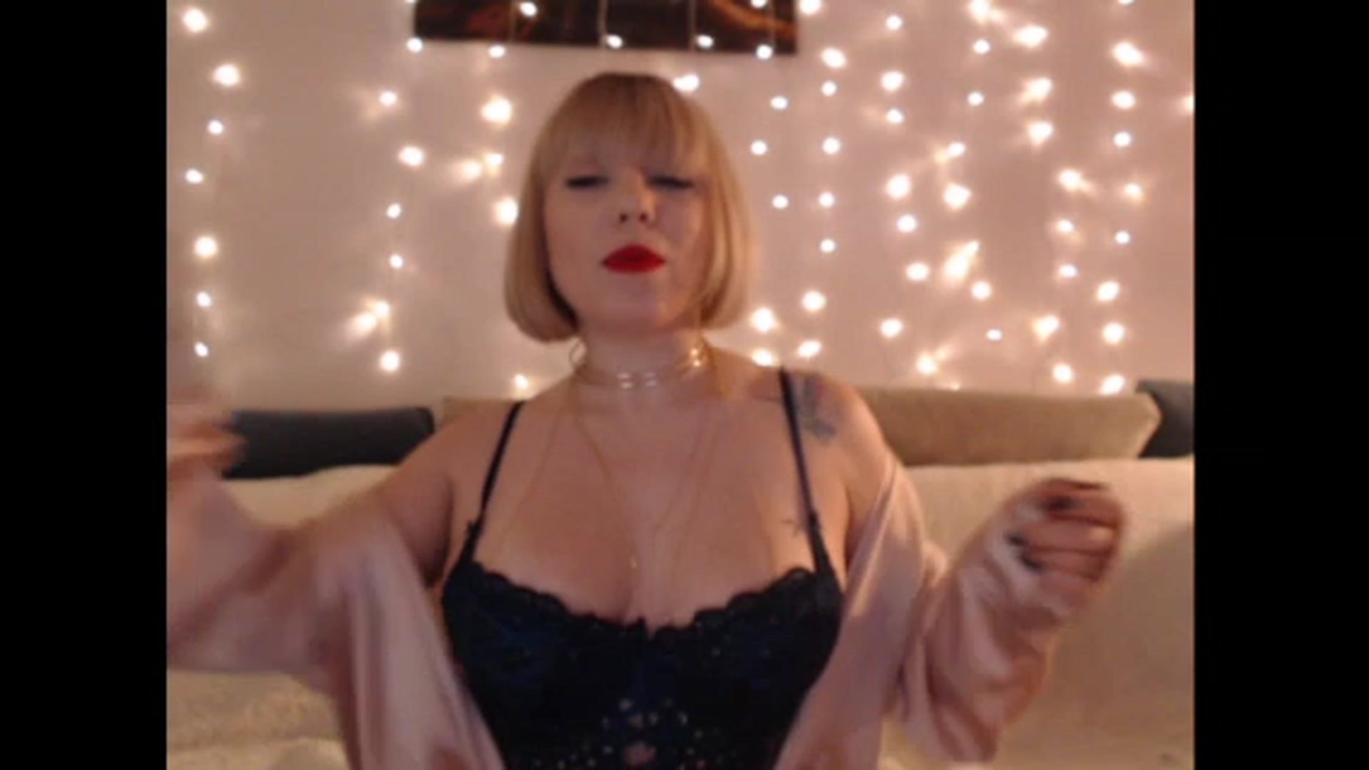 Gallery image thumbnail from PinkVonTease's myfreecams stream on, 01/10/2024, 16:19 image 7 of 20